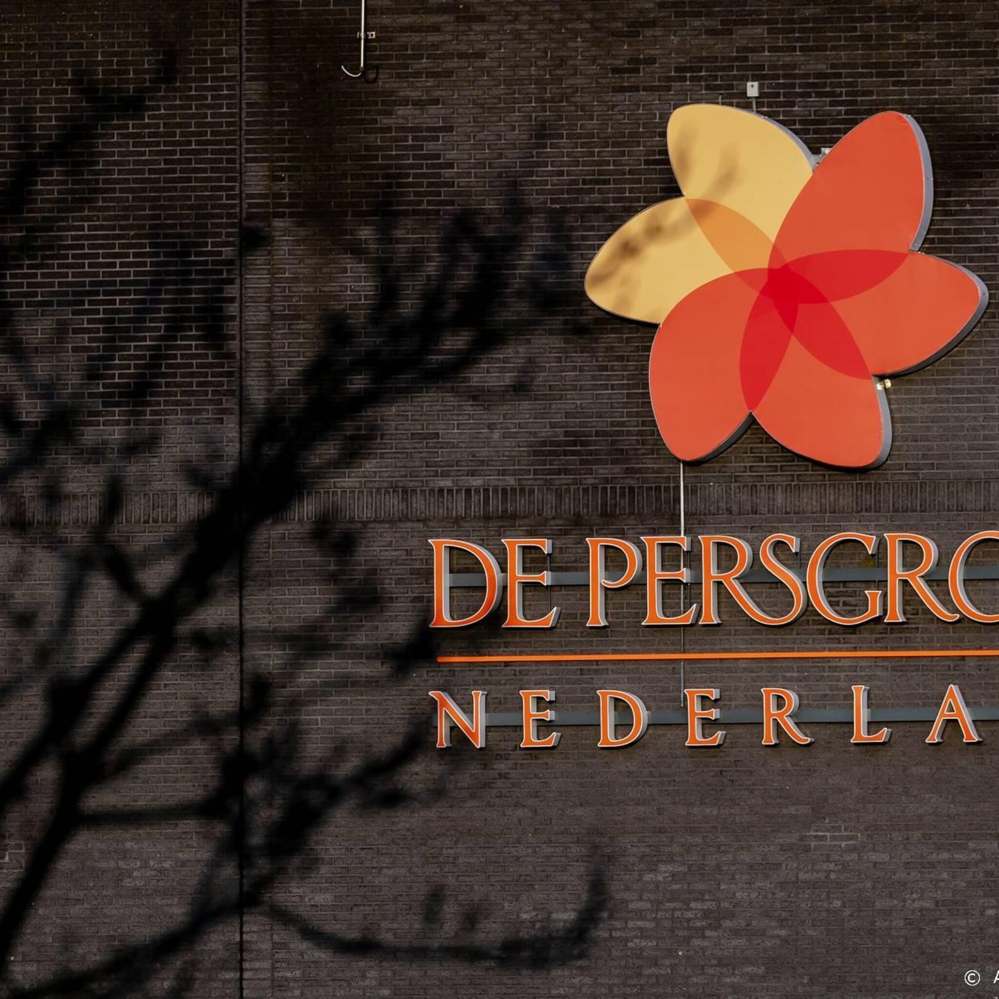 huiszoeking bij dpg media in belgie rond krantencontract