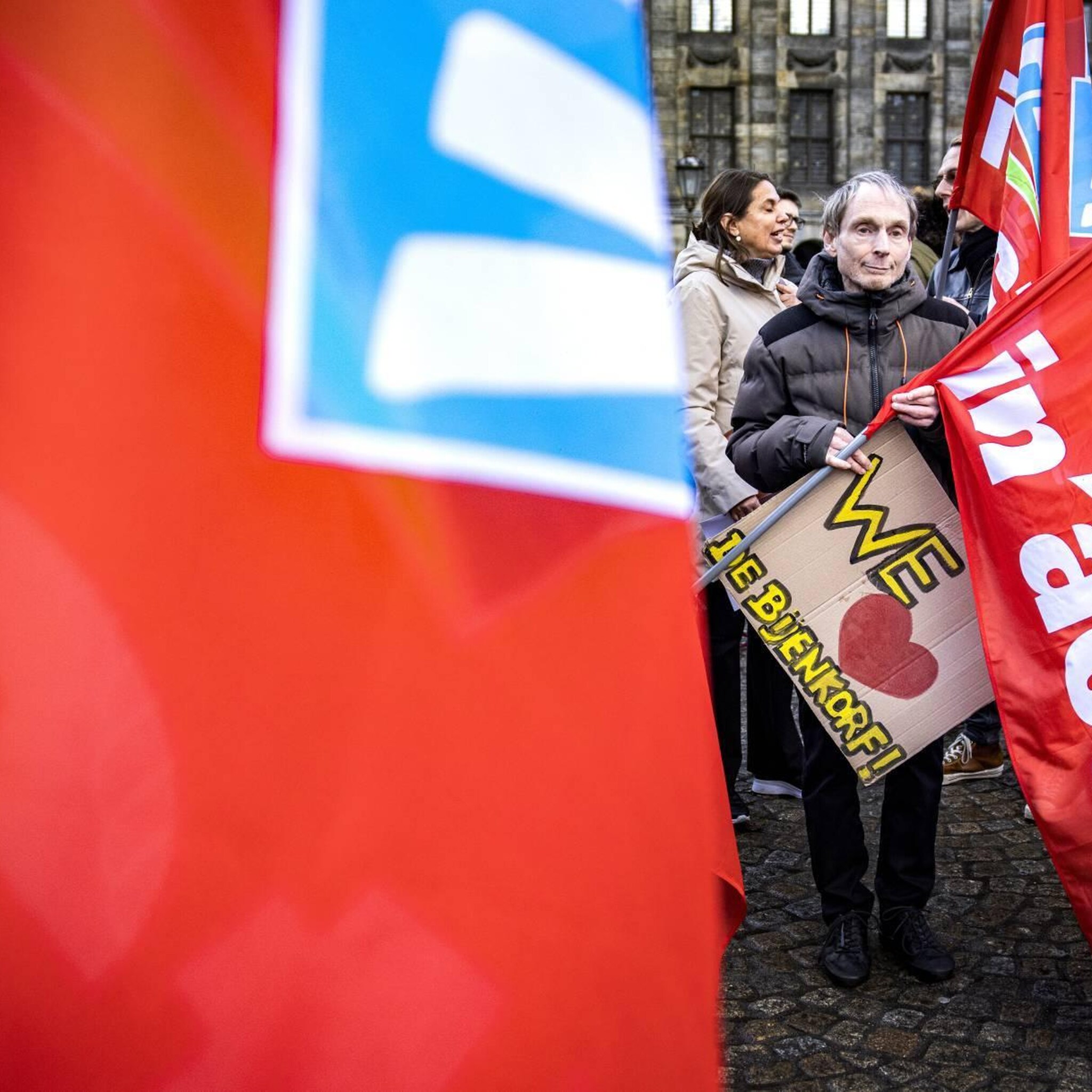 fnv roept op tot actie voor eerlijke oplossing inkomenscrisis