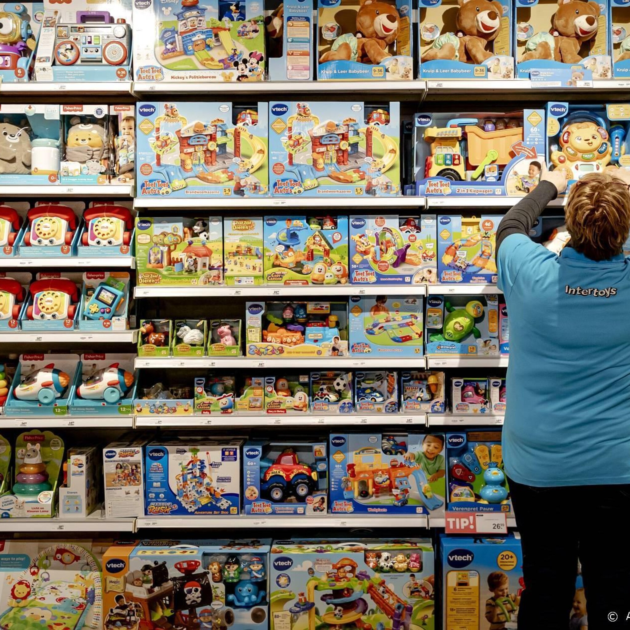 speelgoed richting feestdagen in trek consument koopt zorgvuldig