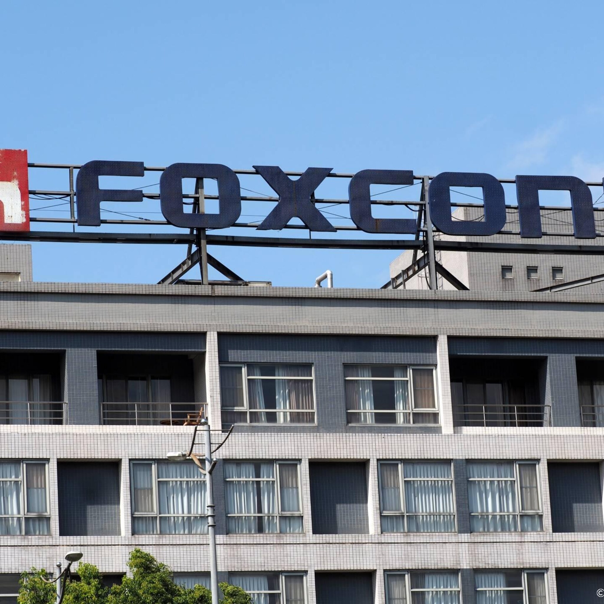 foxconn belooft personeel chinese iphone fabriek bonus na opstand