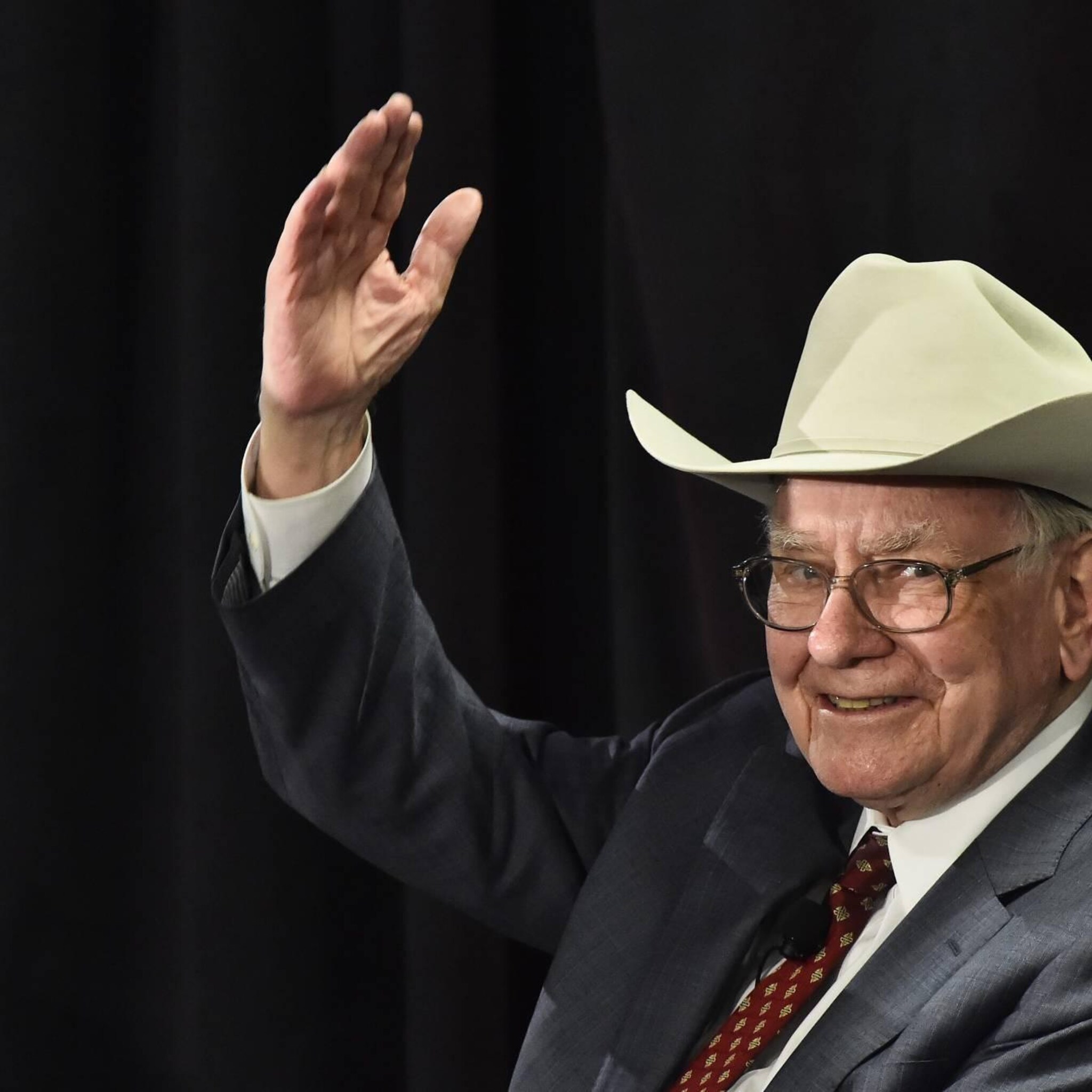 buffett doneert 758 miljoen in aandelen berkshire aan goede doel