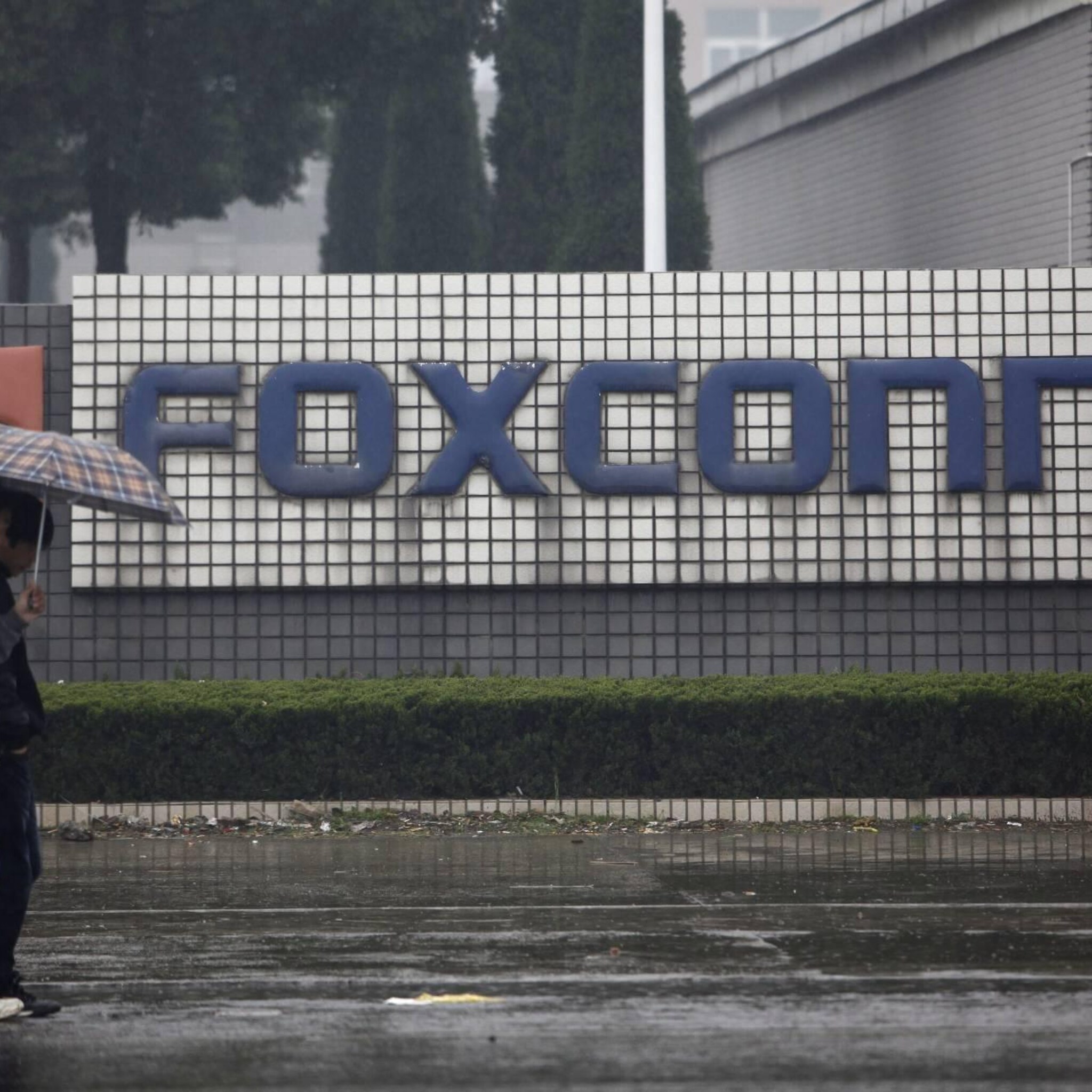 bloomberg protesten bij belangrijkste iphone fabriek in china