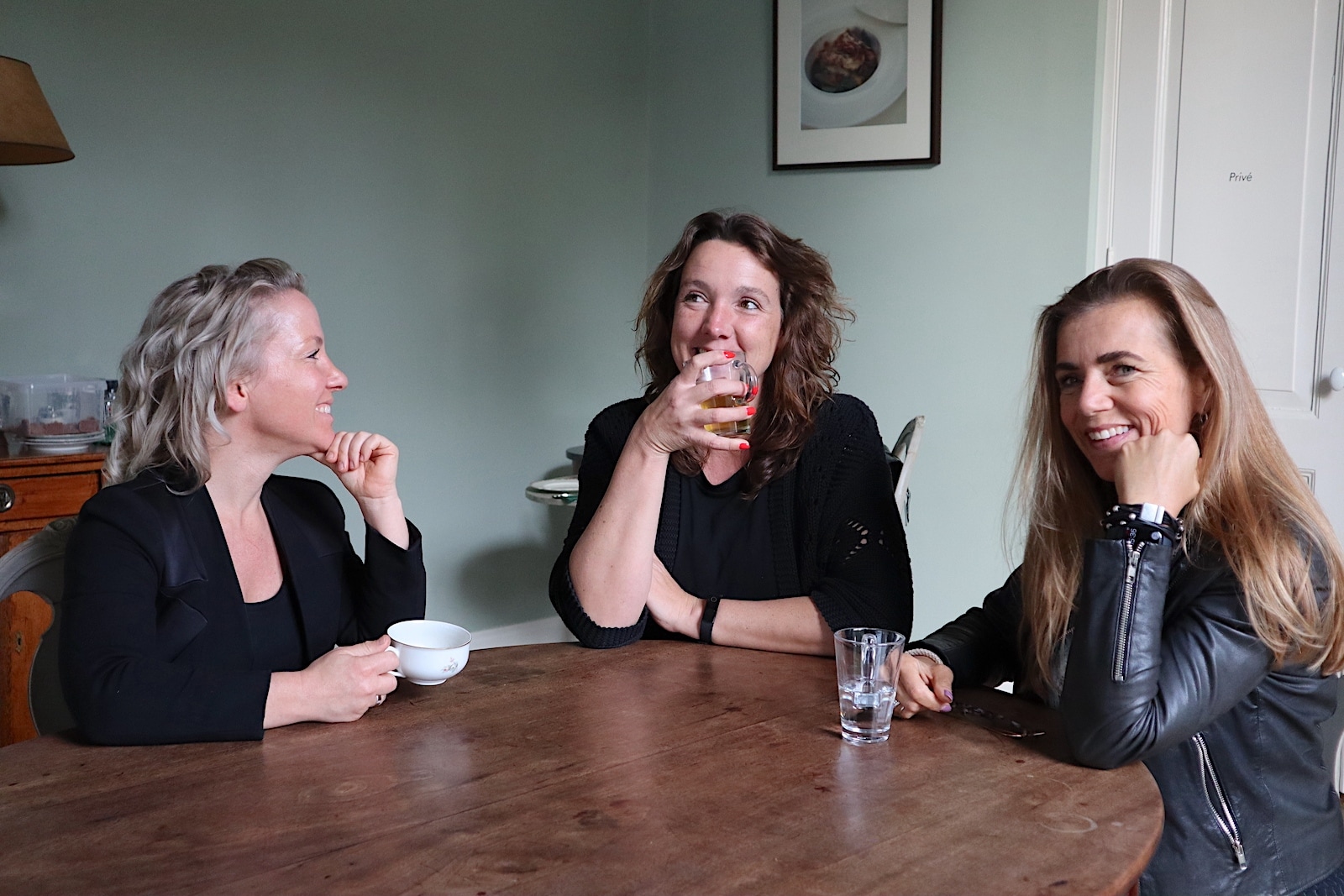 Vlnr: Ellen Schreuders, Maaike Waarts, Manon van Leeuwen.