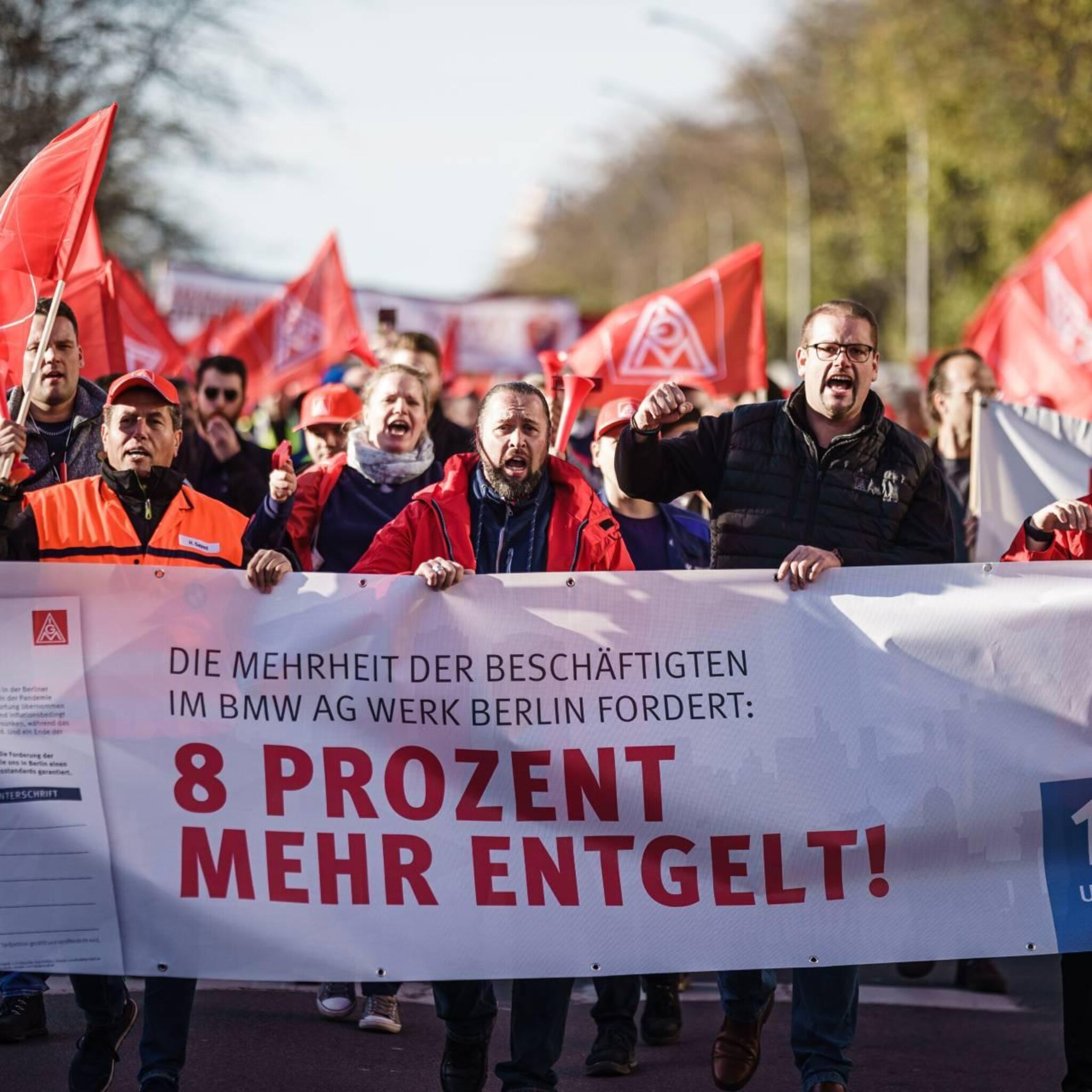 akkoord loonsverhoging duitse industrie stakingen van de baan