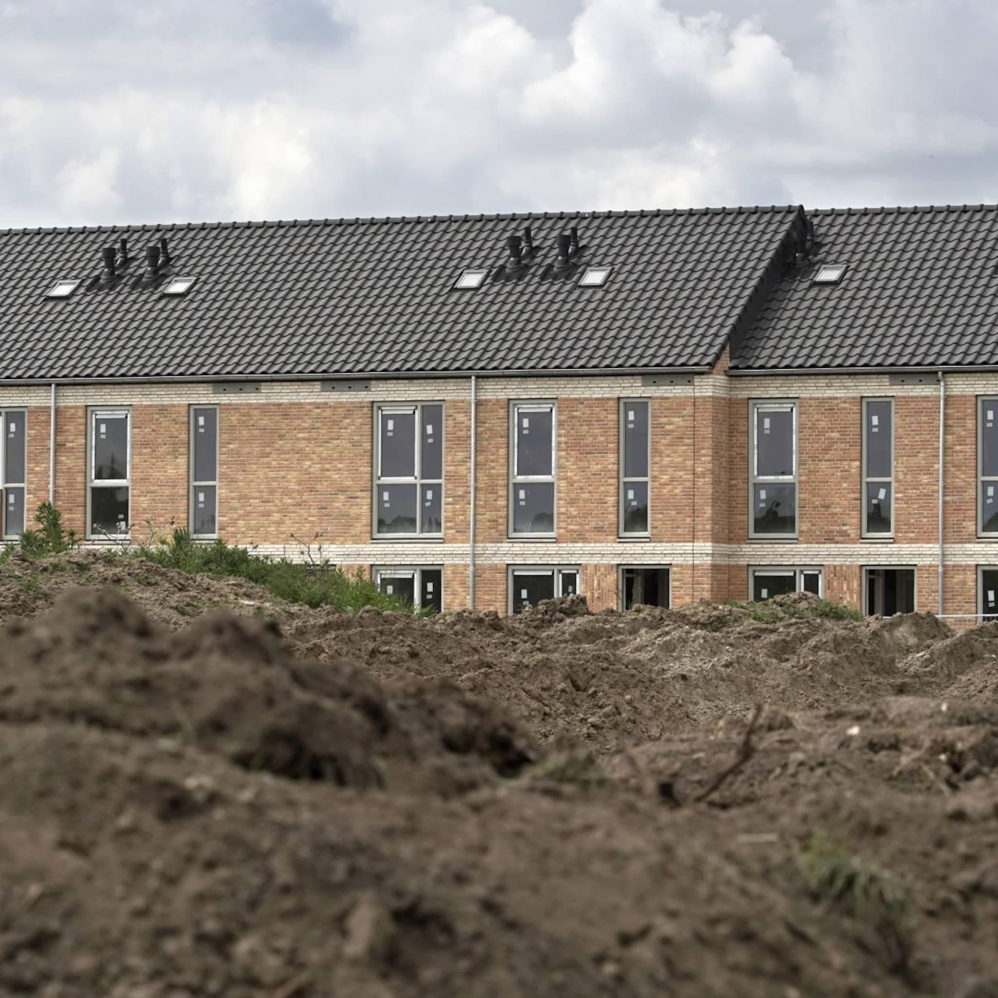 cbs weer minder vergunningen voor nieuwbouwwoningen
