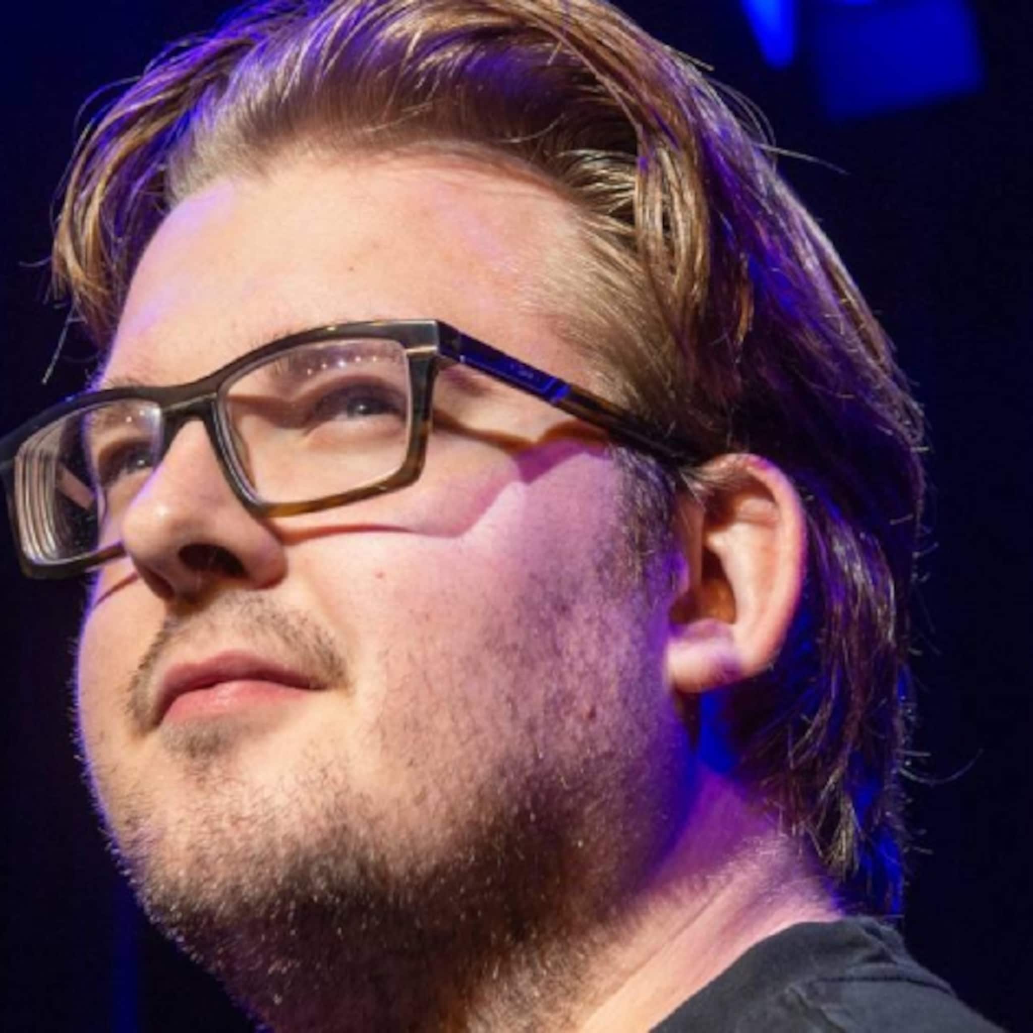 floris 20 regelt het licht op de grootste evenementen als kind zei ik al die lampjes hangen niet goed