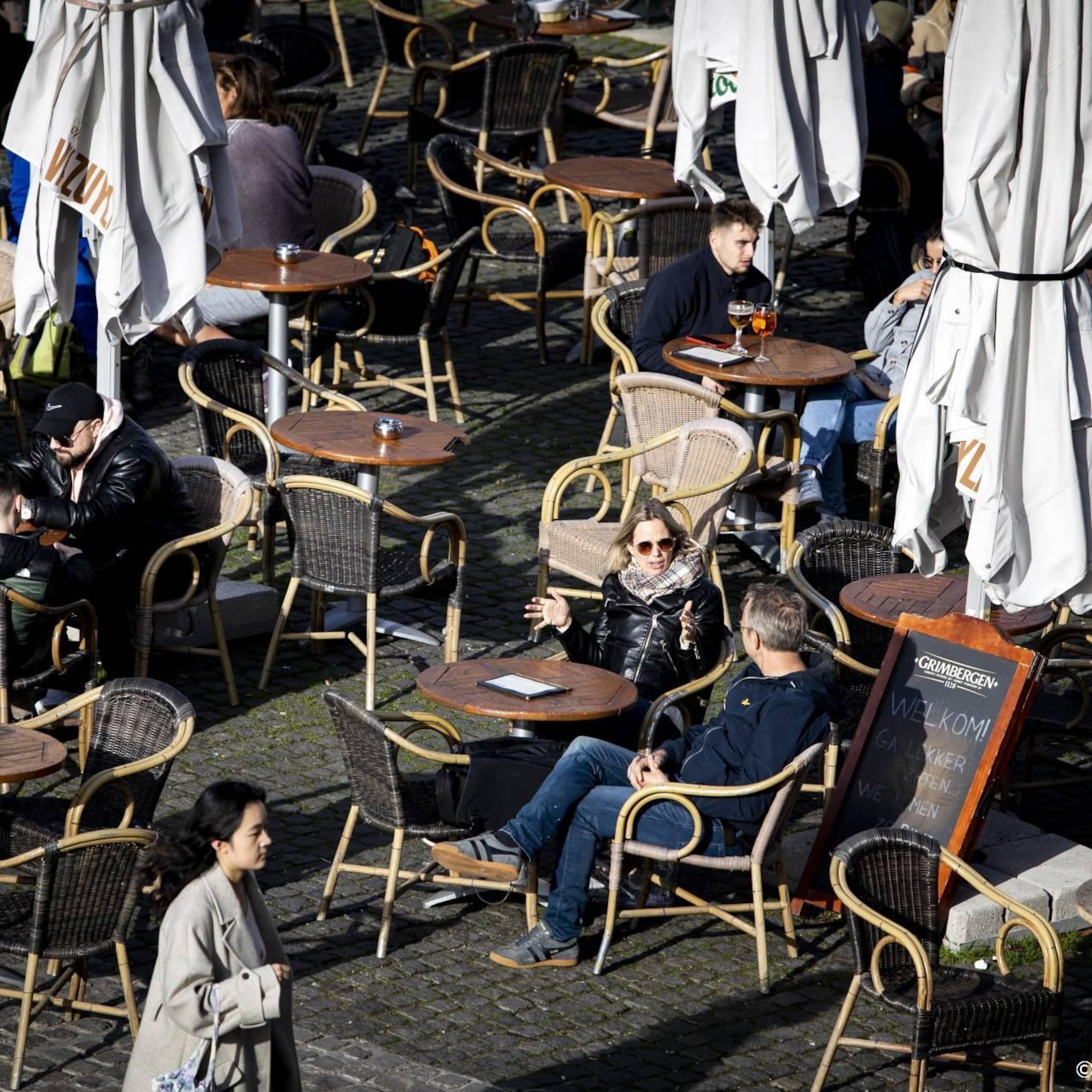 cbs nederlandse economie in derde kwartaal gekrompen