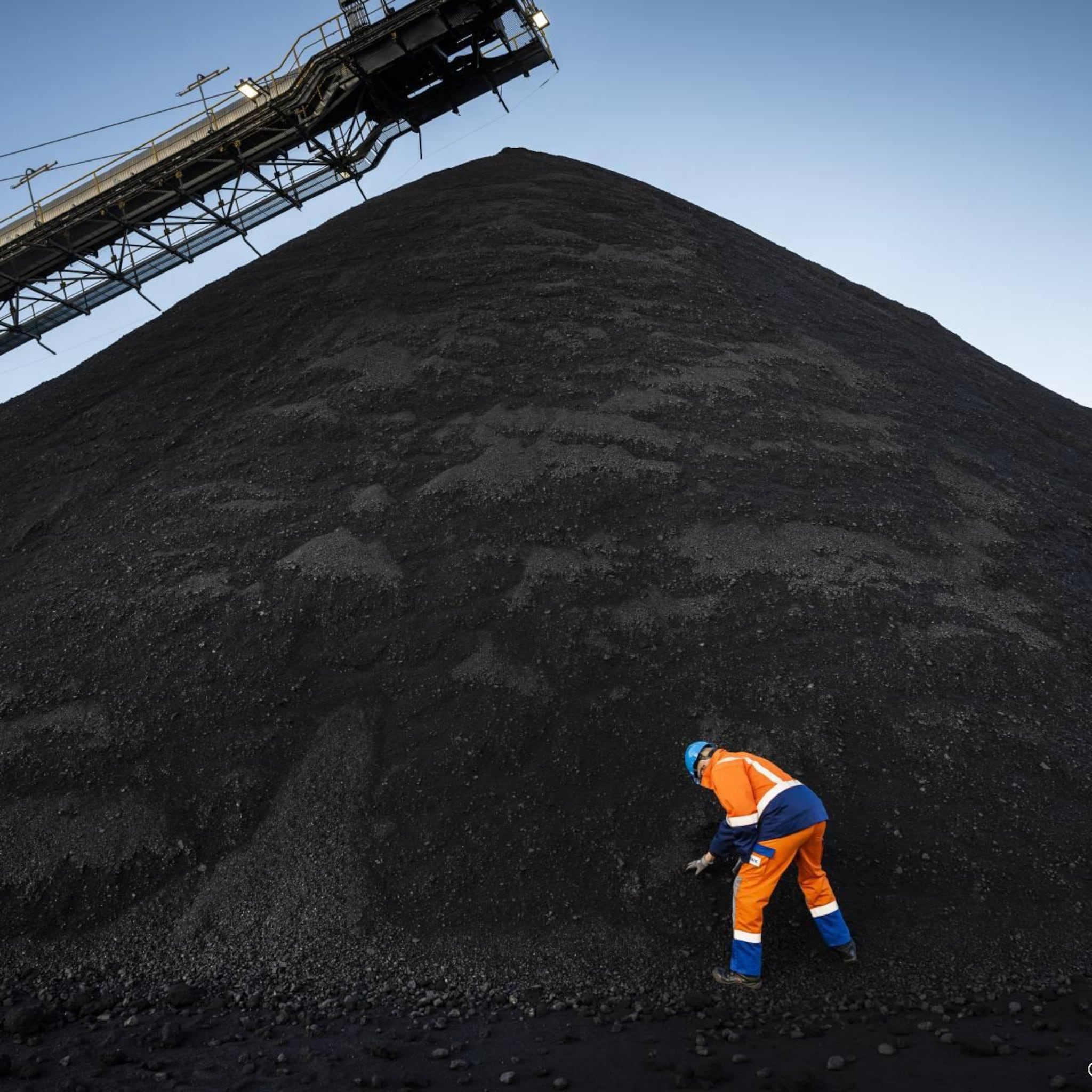 iea versneld van kolen af nodig voor behalen klimaatdoelen
