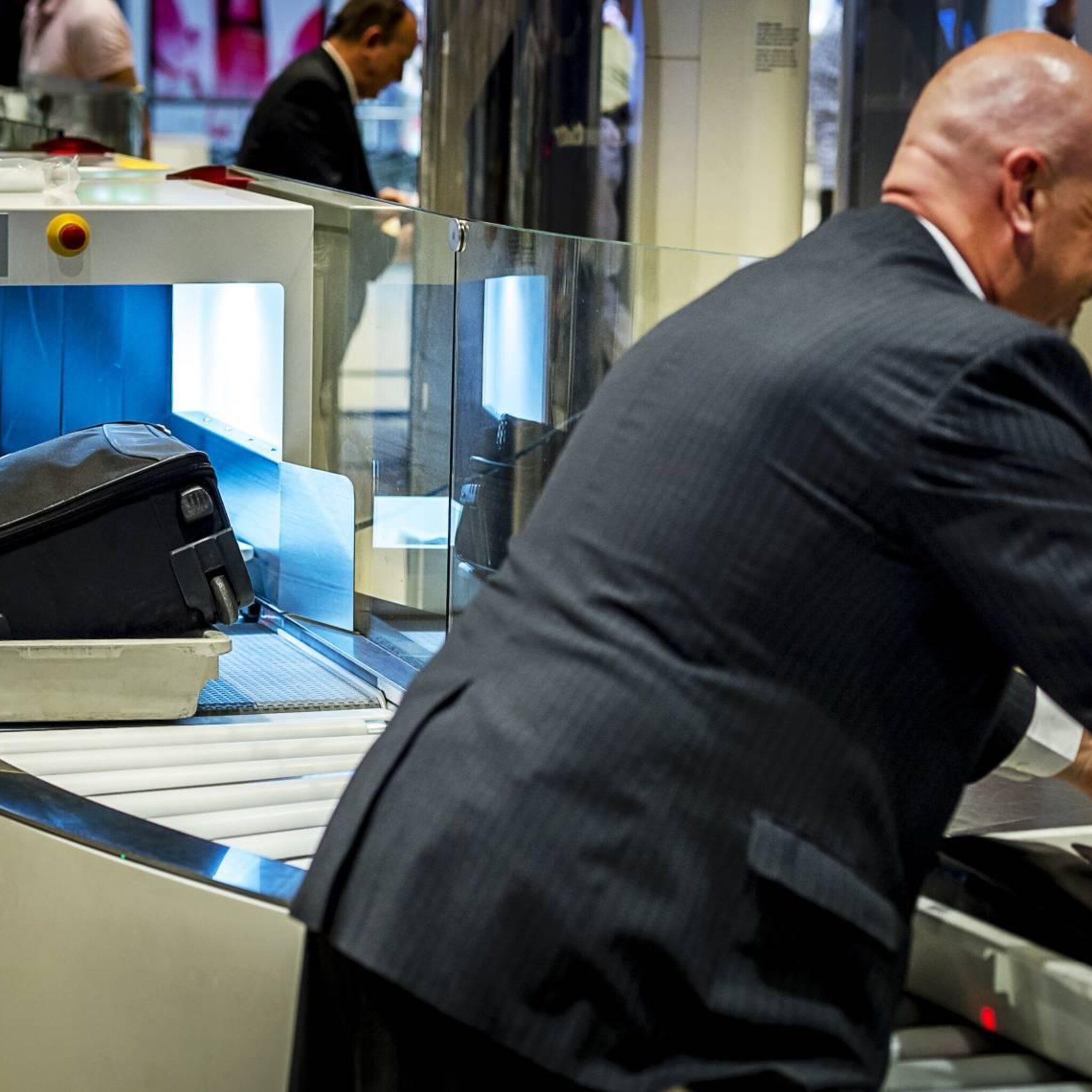 beveiligingsbedrijven schiphol starten wervingscampagne