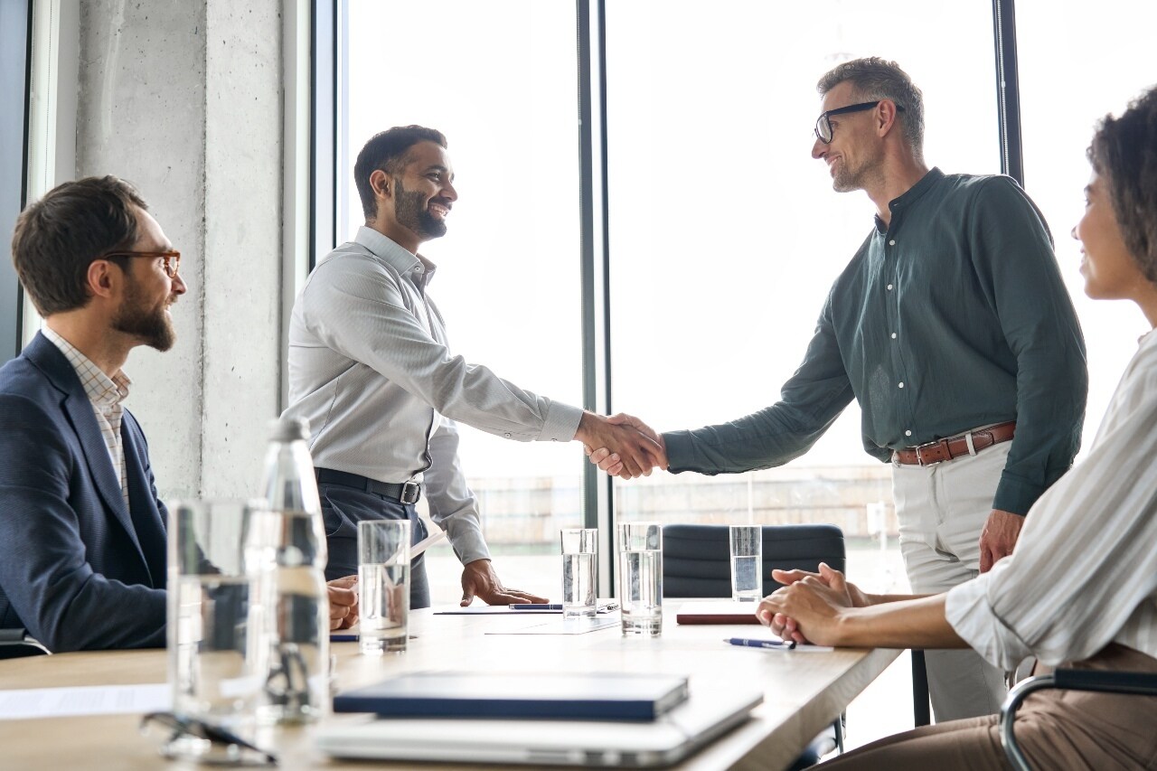 Vooral in de groothandel, maar ook in de zakelijke dienstverlening, industrie en productie, en IT en software slagen ondernemers erin hun zaak te verkopen. Foto: Shutterstock.