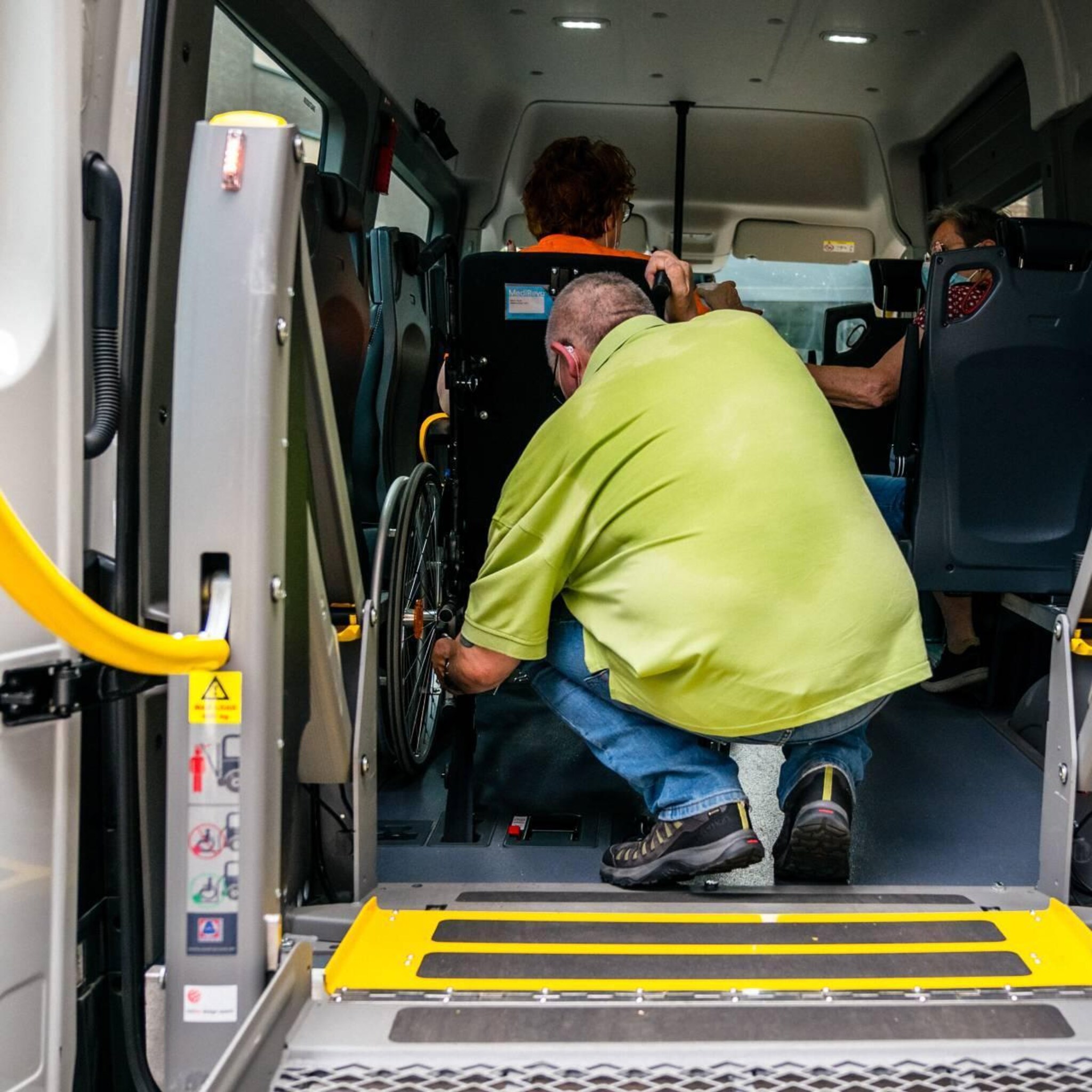 acties dreigen in leerlingen en zorgvervoer na ultimatum bonden