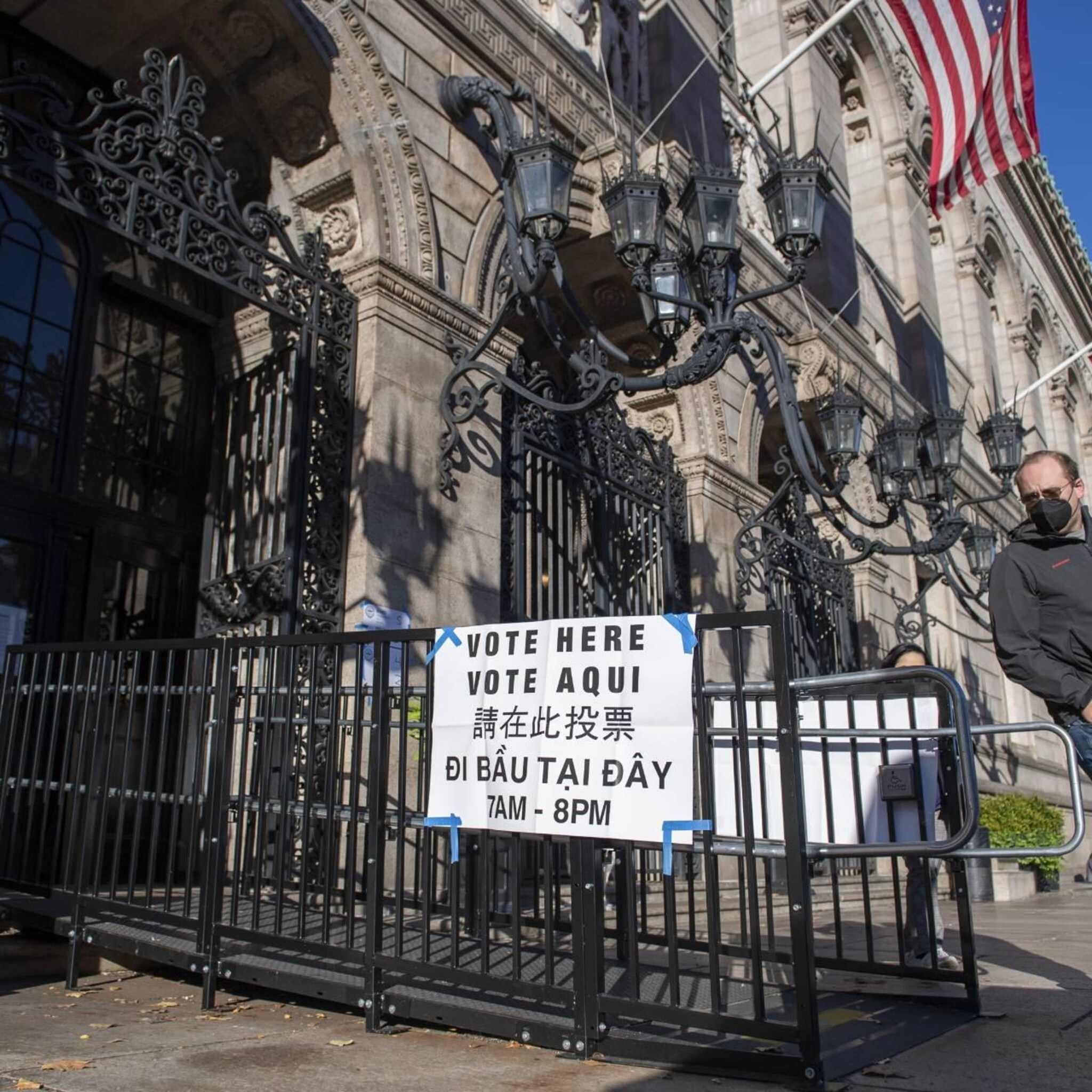 wall street begint licht hoger aan spannende verkiezingsdag in vs