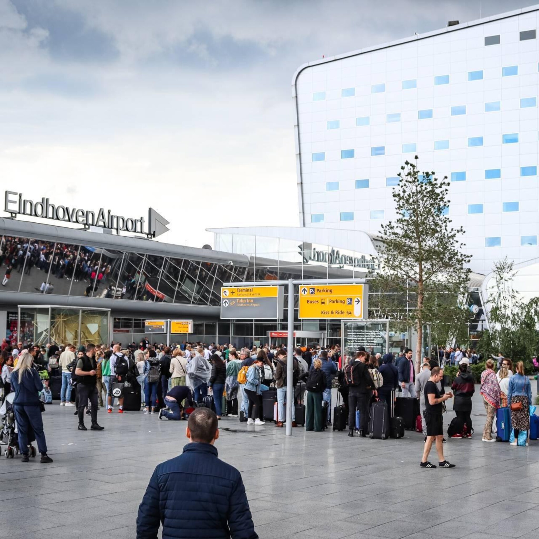 heijmans bouwt uitbreiding terminal eindhoven airport