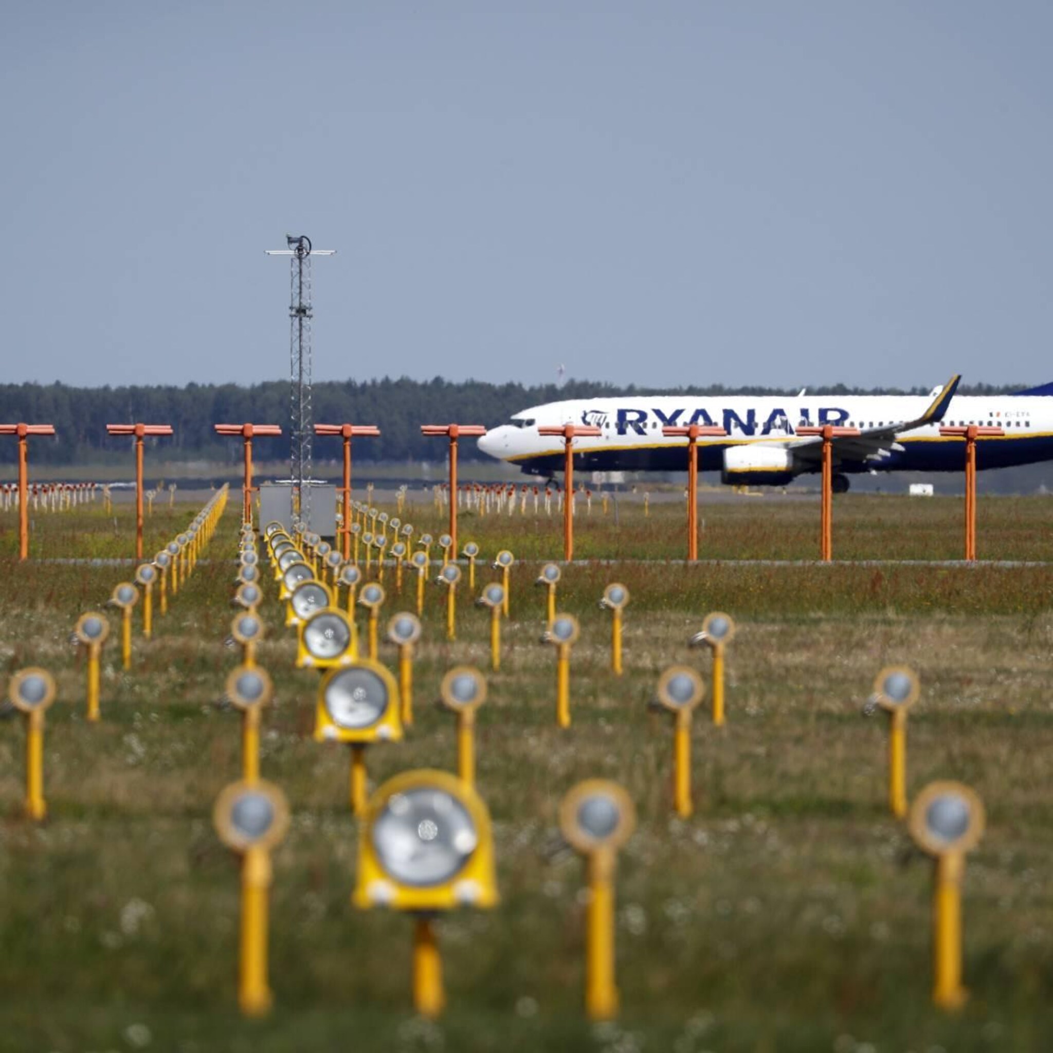 sterk zomerseizoen helpt ryanair aan stevige winst
