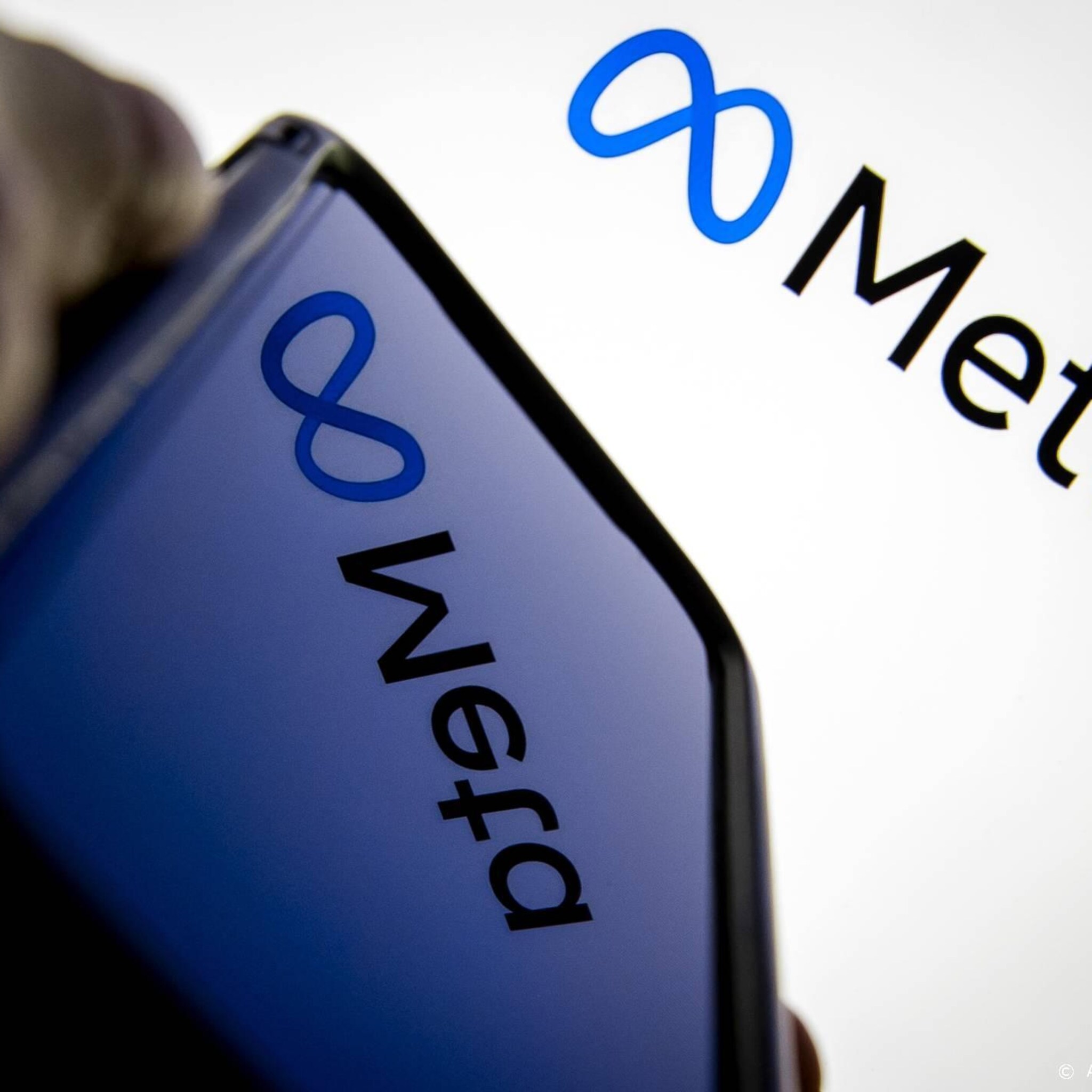 wsj moederbedrijf facebook gaat duizenden werknemers ontslaan