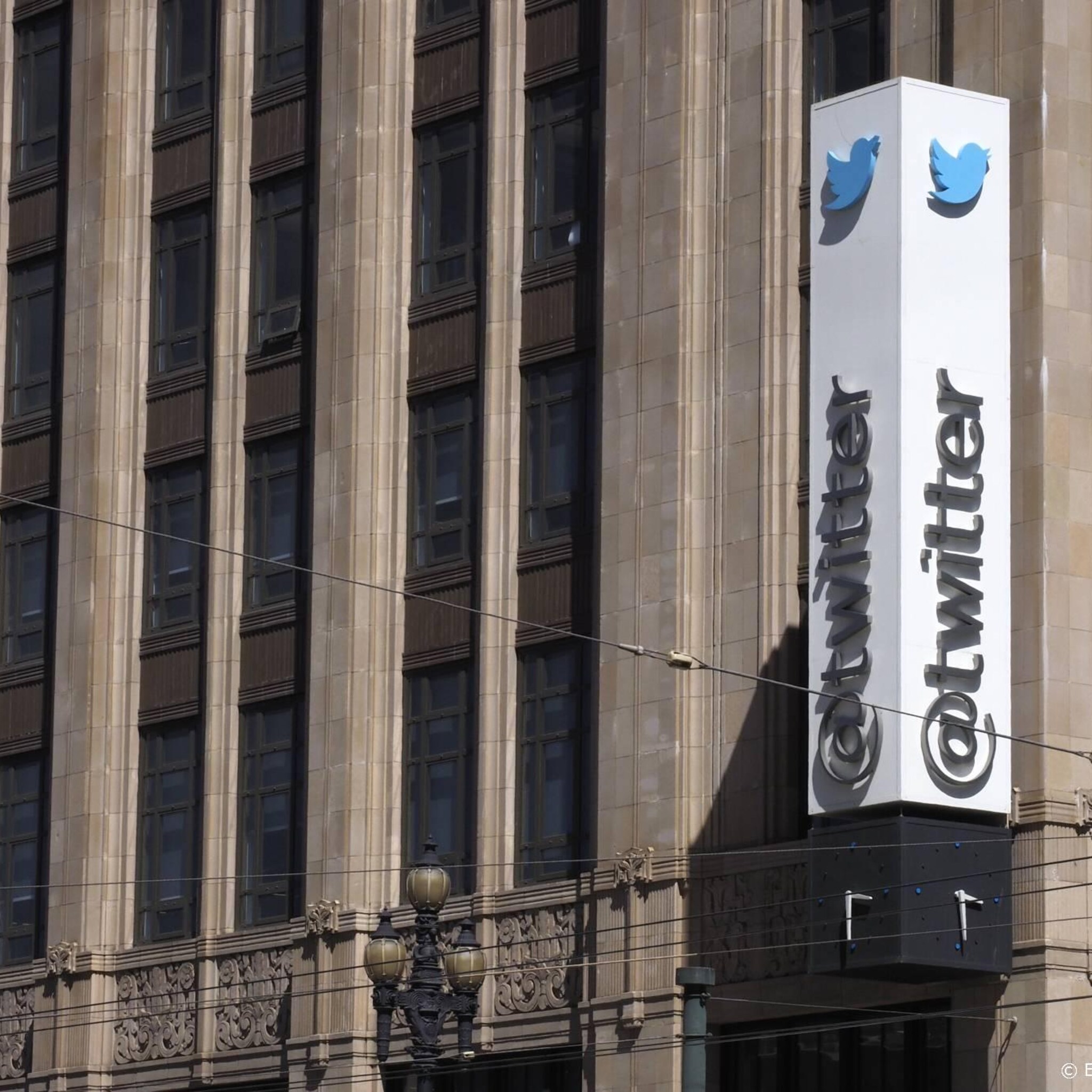 groot deel medewerkers twitter krijgt ontslagmail