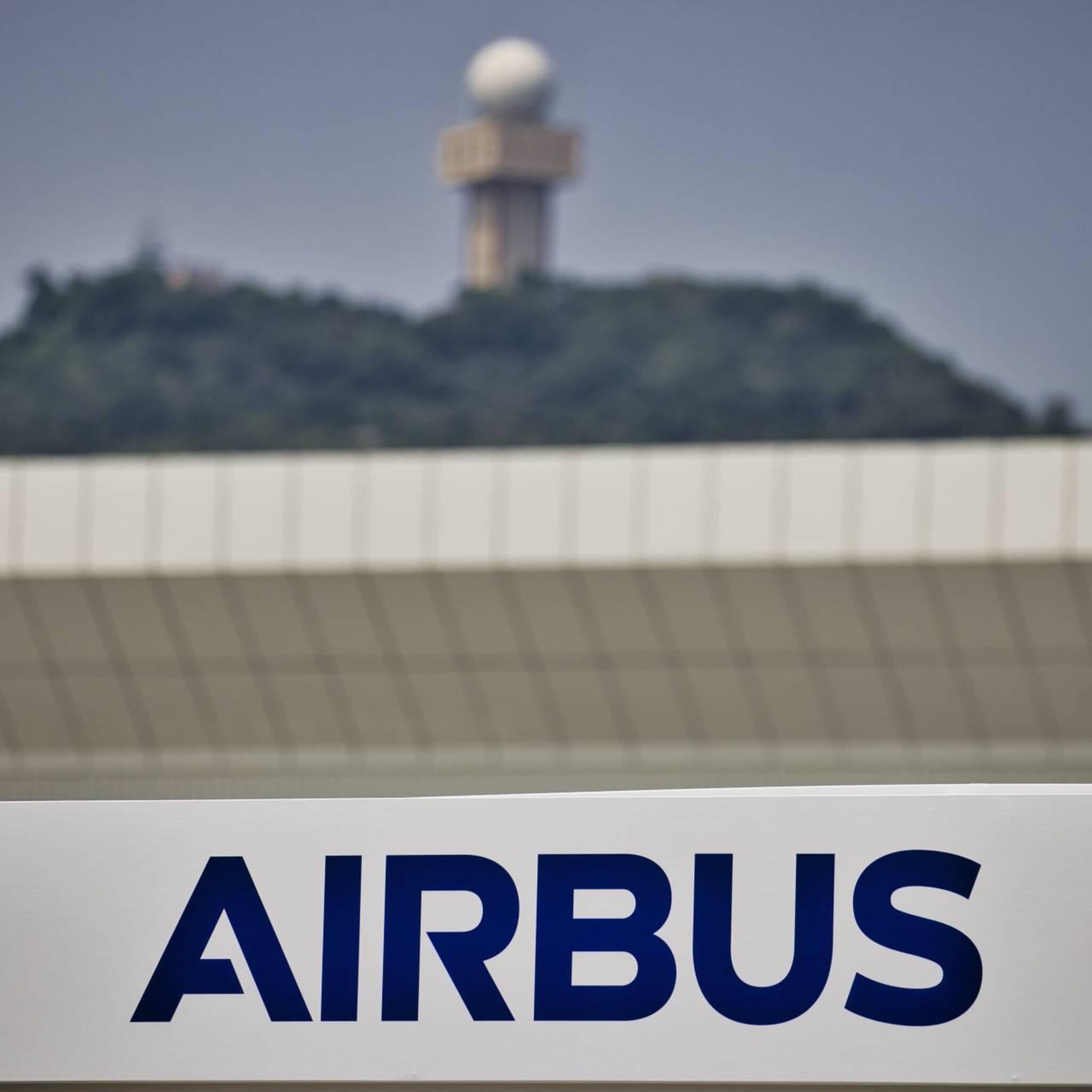 china koopt voor 17 miljard airbus vliegtuigen bij bezoek scholz
