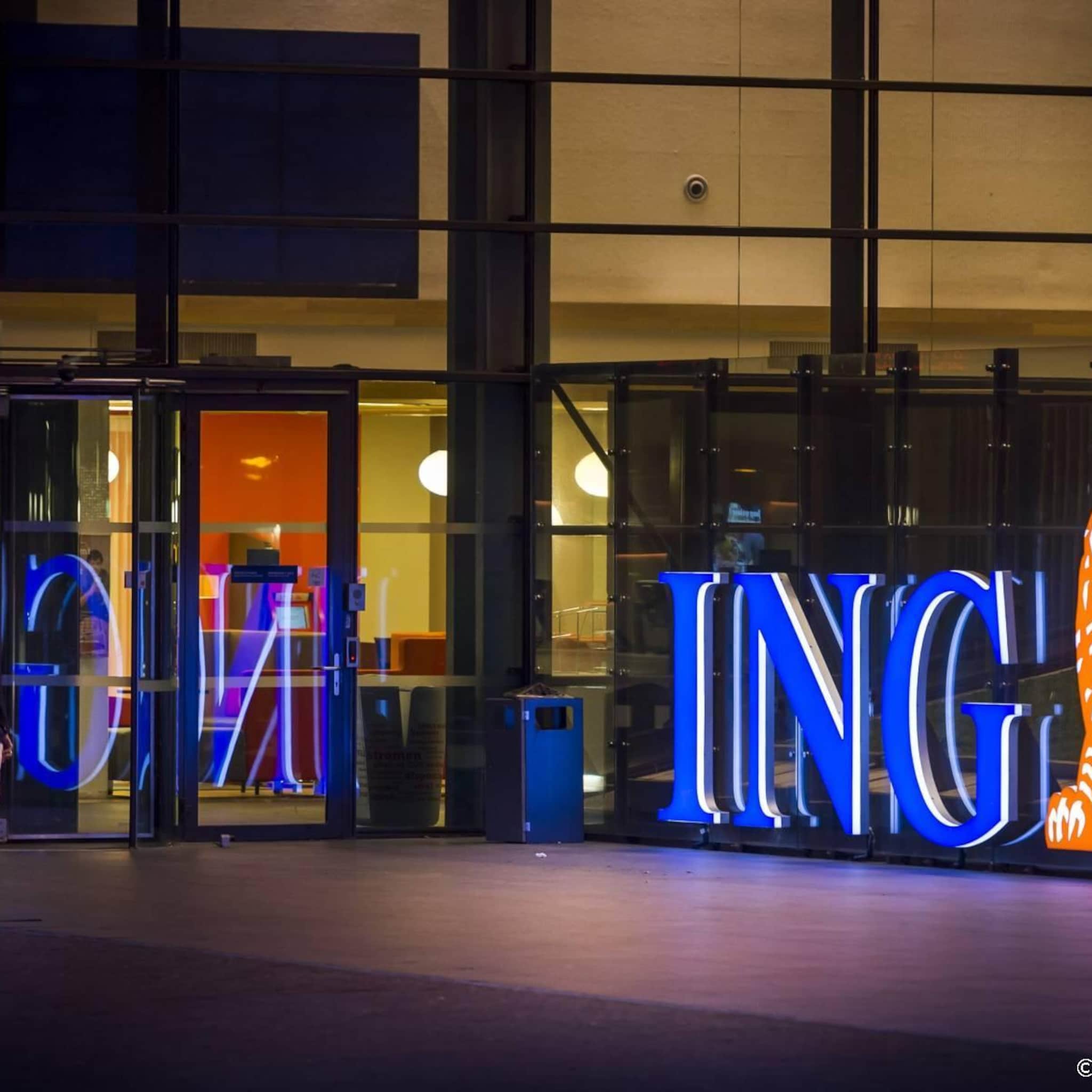 winst ing ruim kwart omlaag wel flinke beloning aandeelhouders