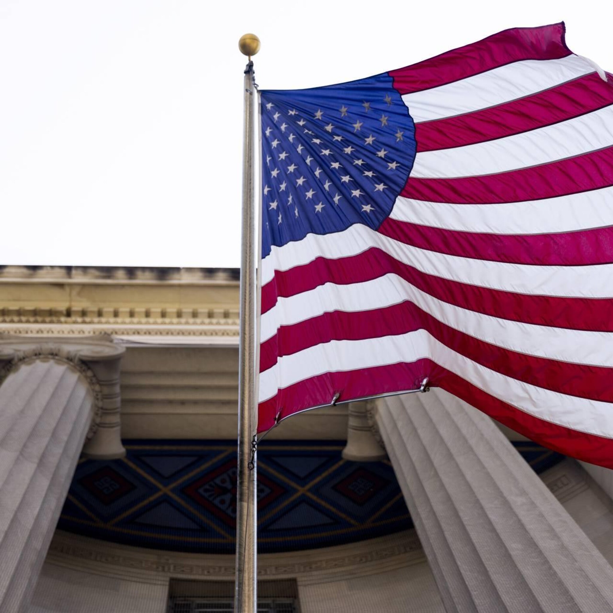 vs en emiraten gaan 100 miljard dollar in schone energie steken