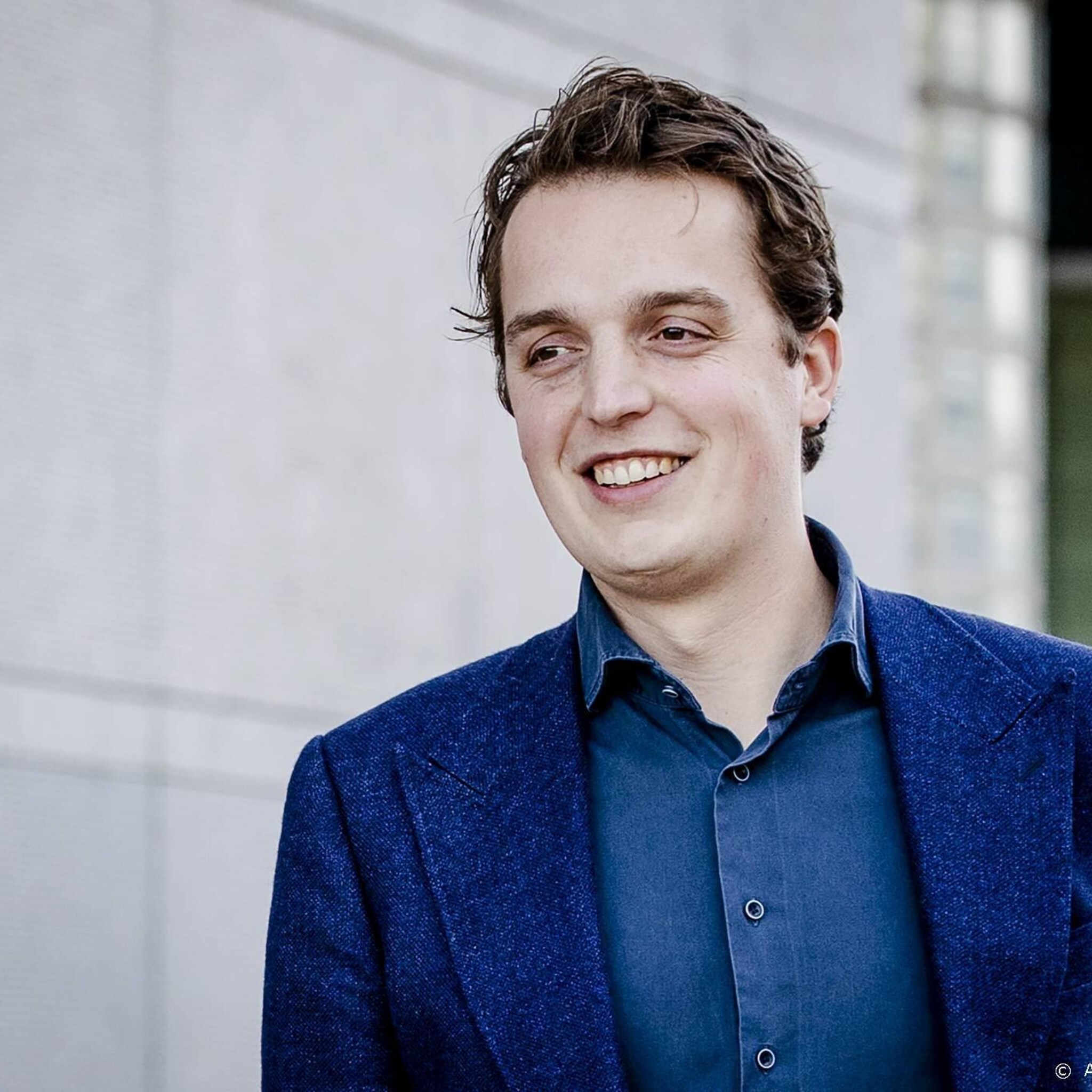 van liendens hulptroepen alliantie boekt opnieuw flinke winst