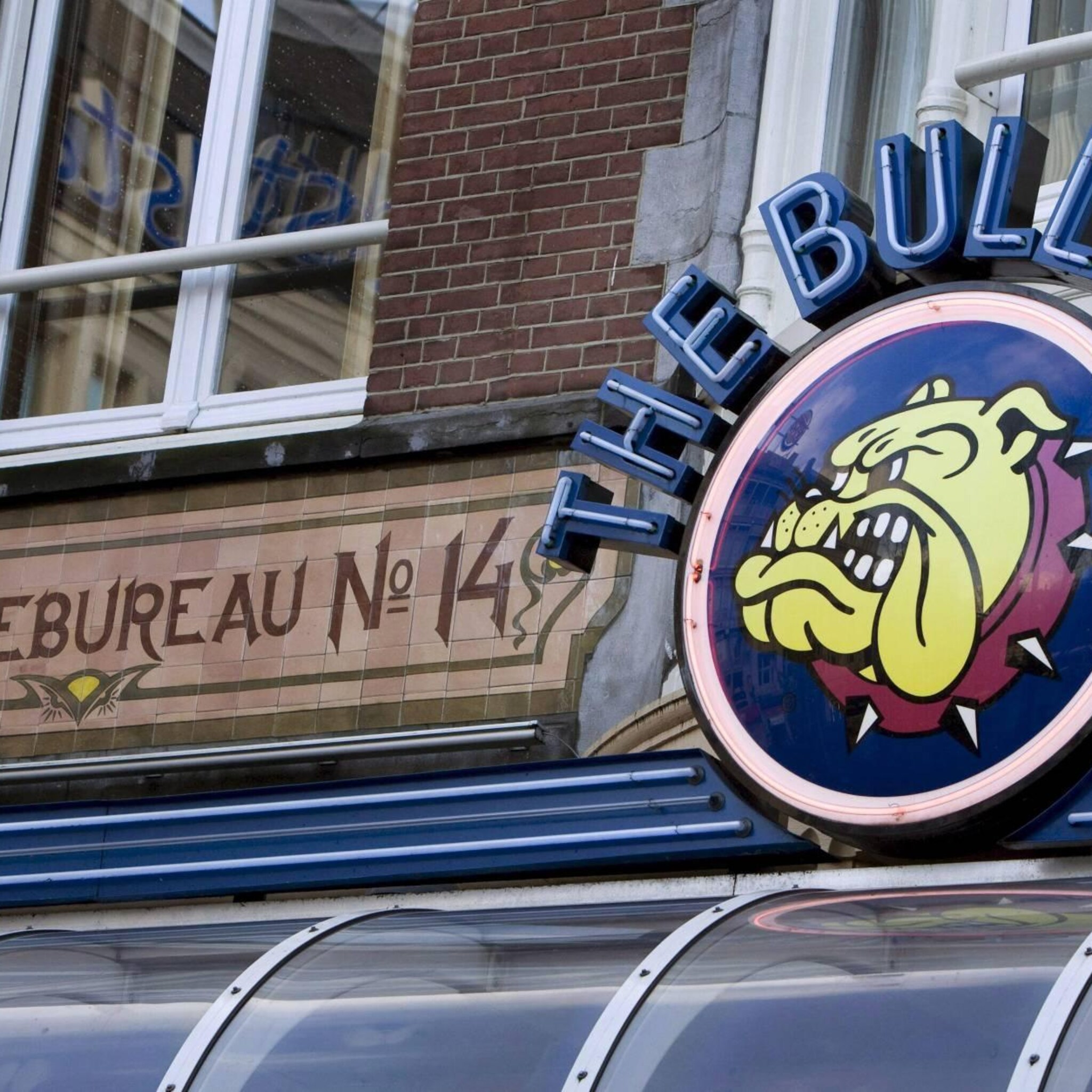 coffeeshophouder mocht beslag leggen op miljoenen van red bull