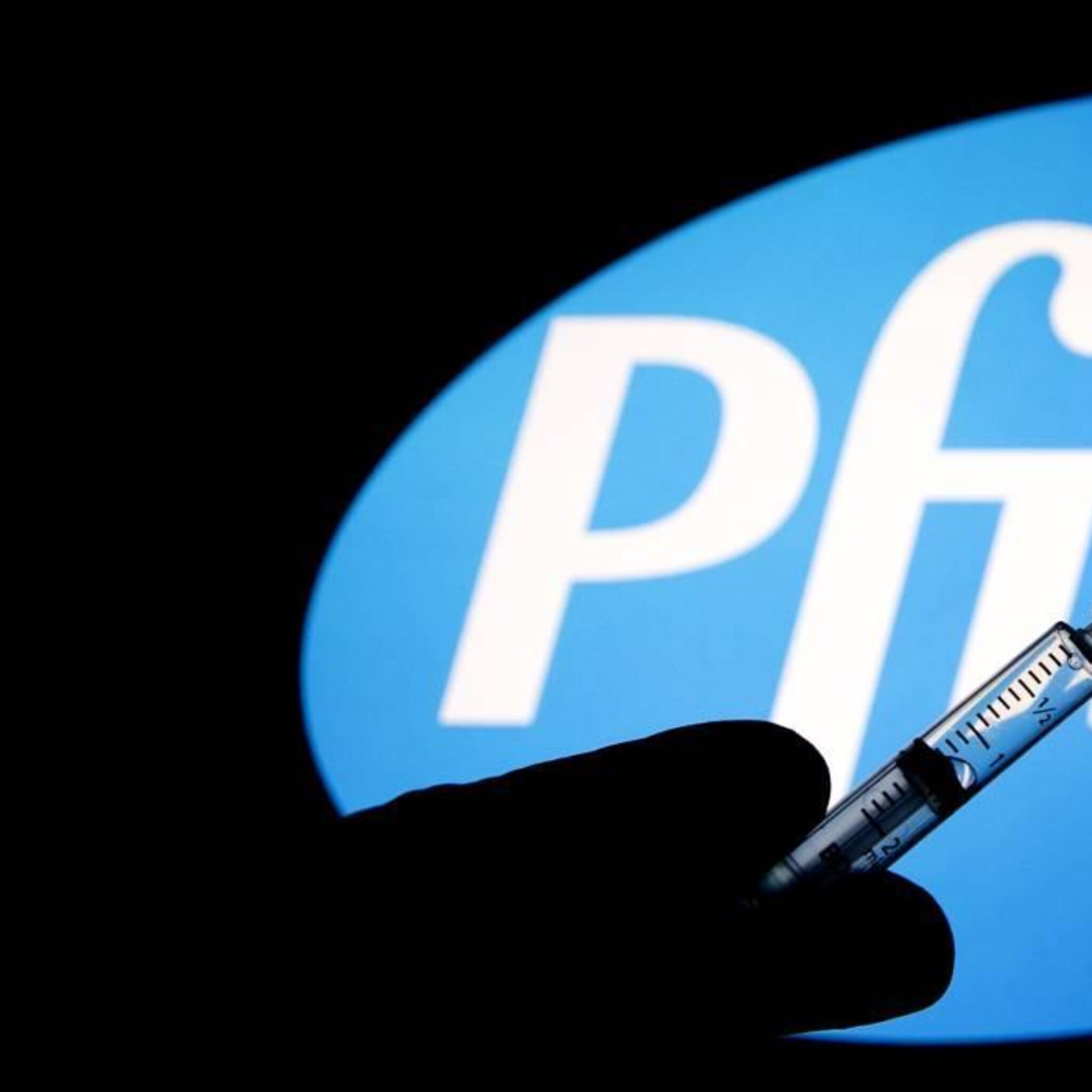 bloomberg italiaans onderzoek naar pfizer om belastingroutes