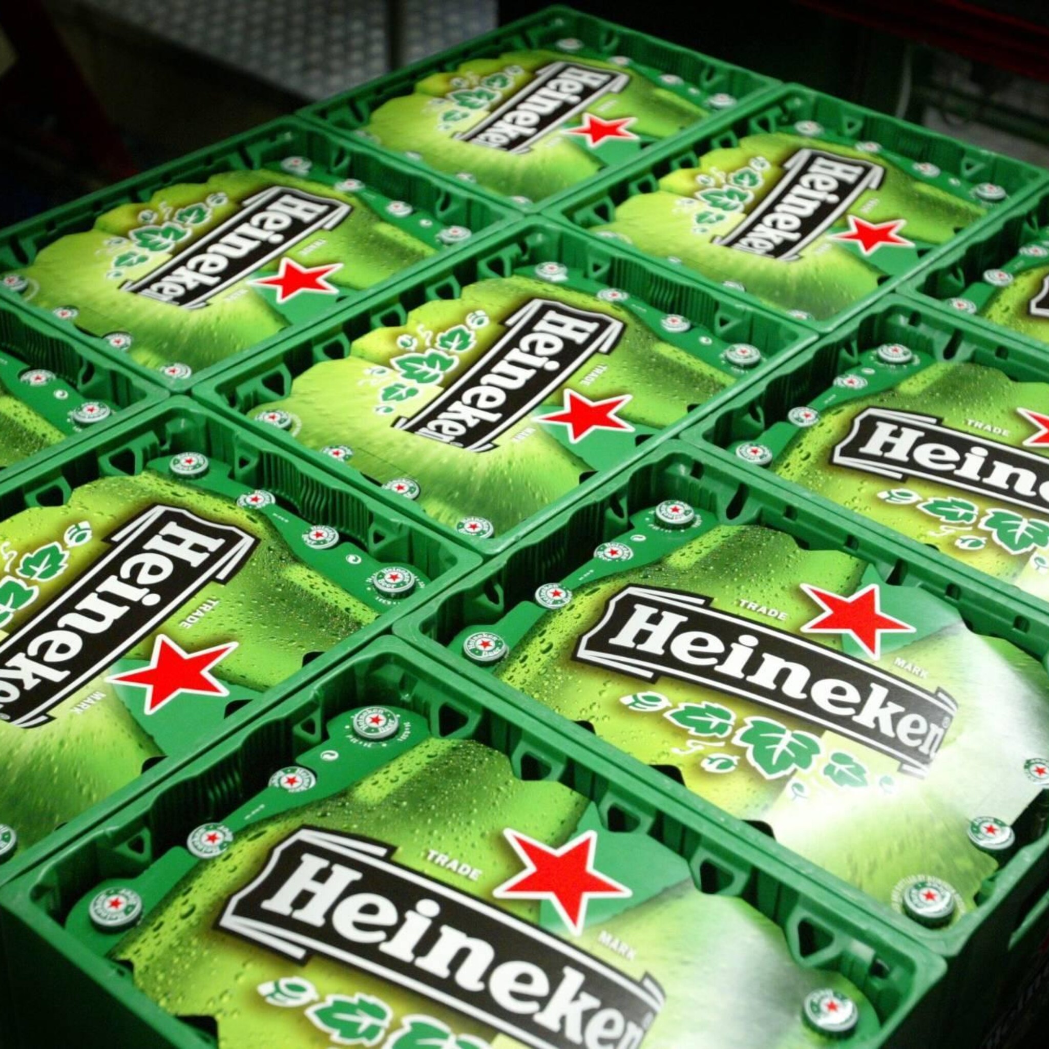 chipbedrijf asmi en bierbrouwer heineken fors omlaag in aex