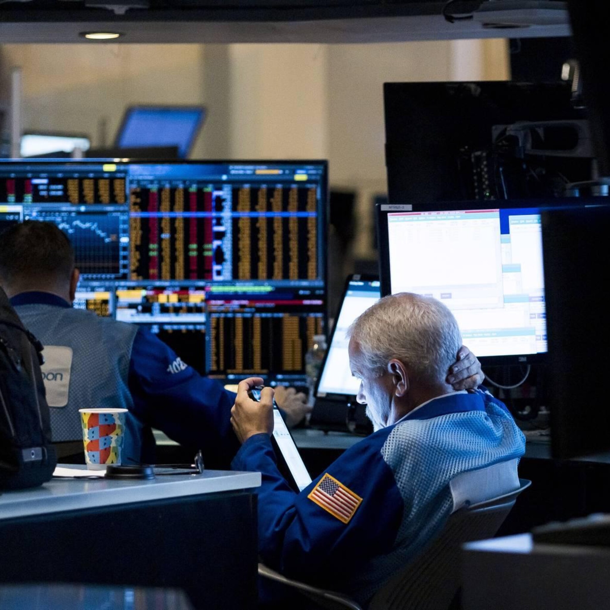 spotify en warner music winnen op beurs door prijsverhoging apple