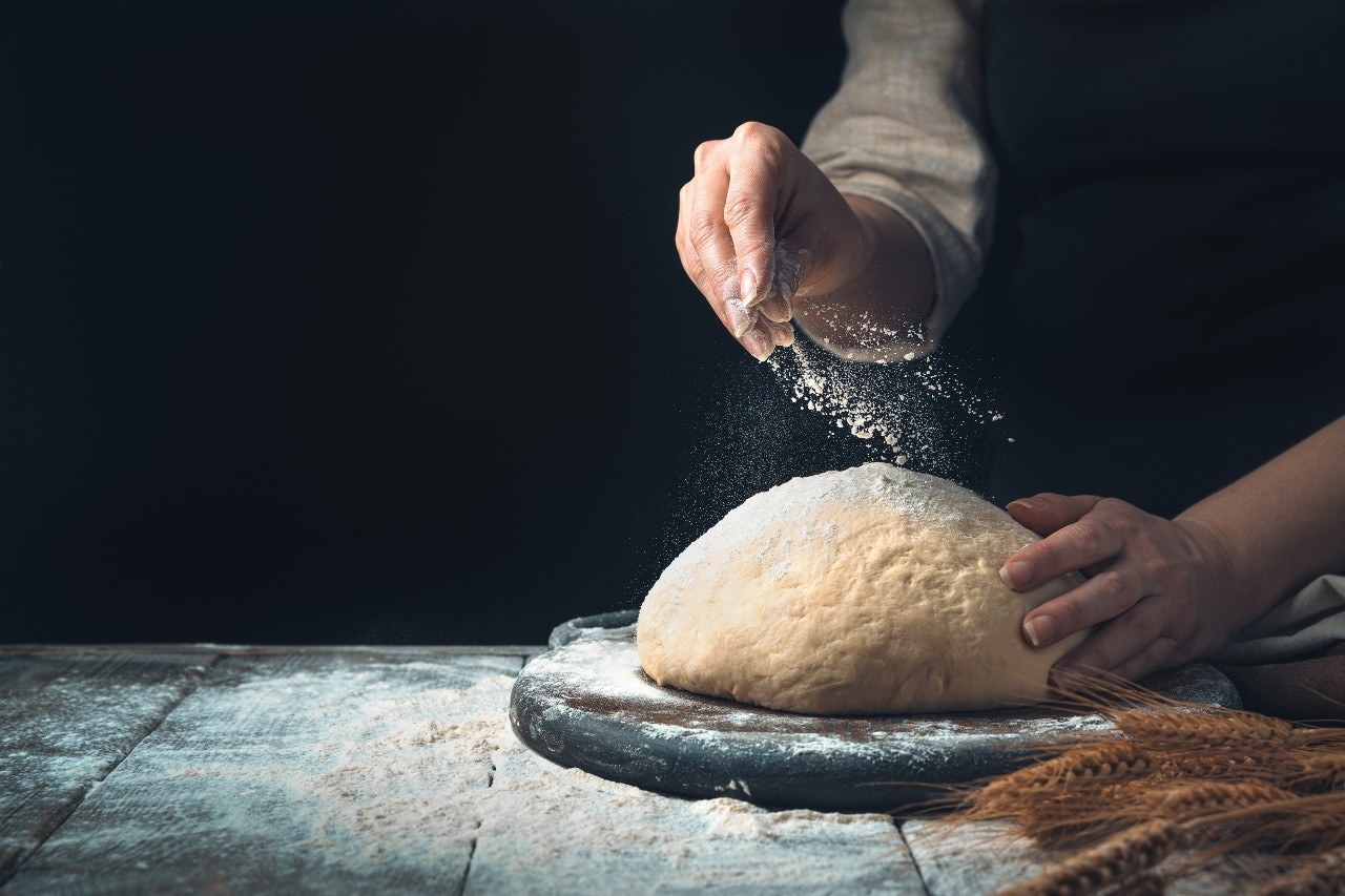 Het was zaterdag donker in veel bakkerijen voor de landelijke actie #wijwillenbakken.Foto: Shutterstock.