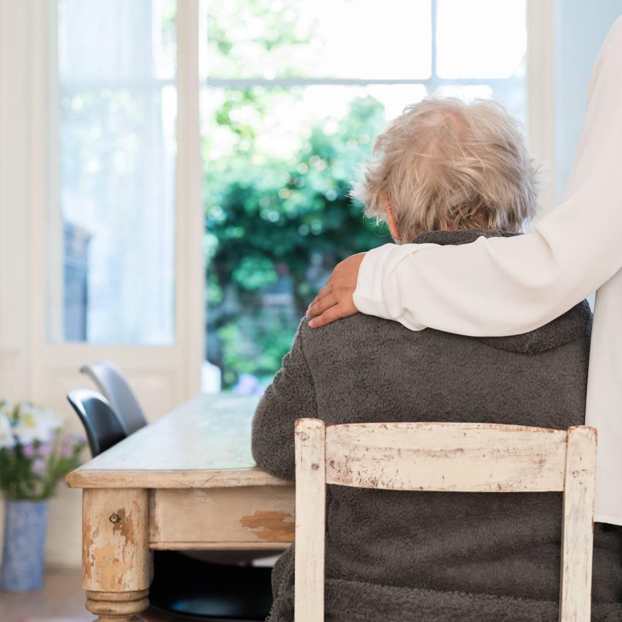 achmea meer woningen voor ouderen nodig om zorg te ontlasten