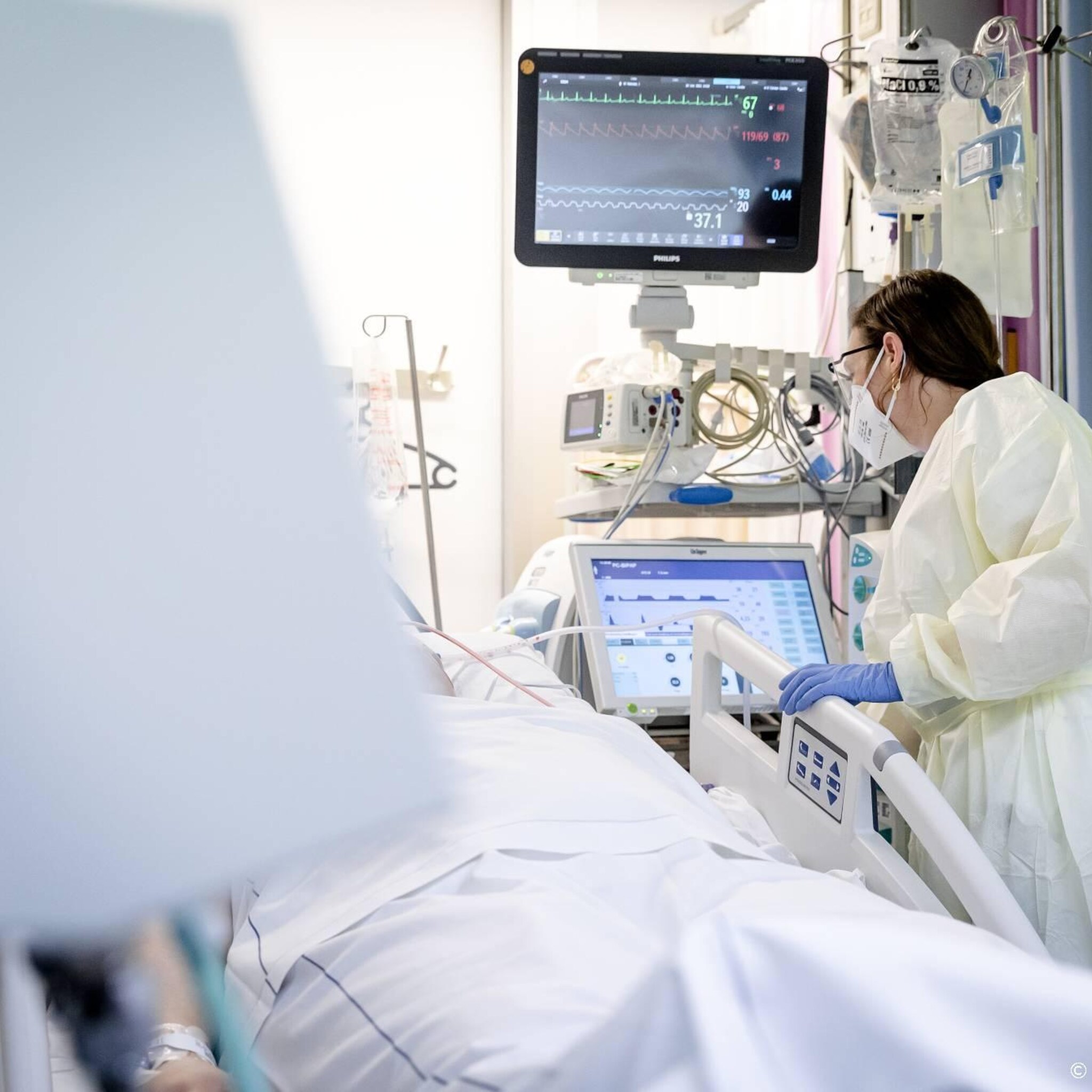 cpb zorgkosten lopen in 2060 op tot 18 procent van het bbp