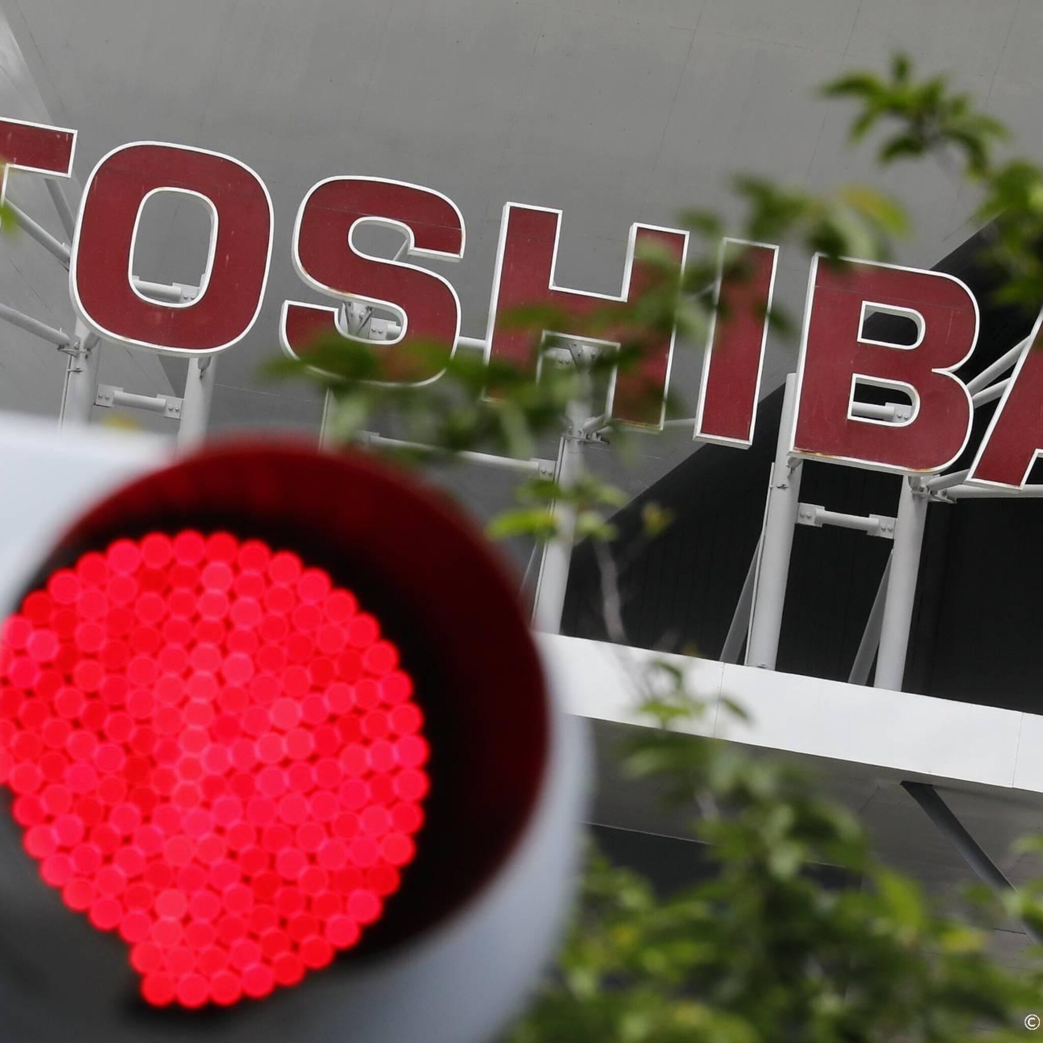 toshiba wint op beurs tokio na overnamenieuws