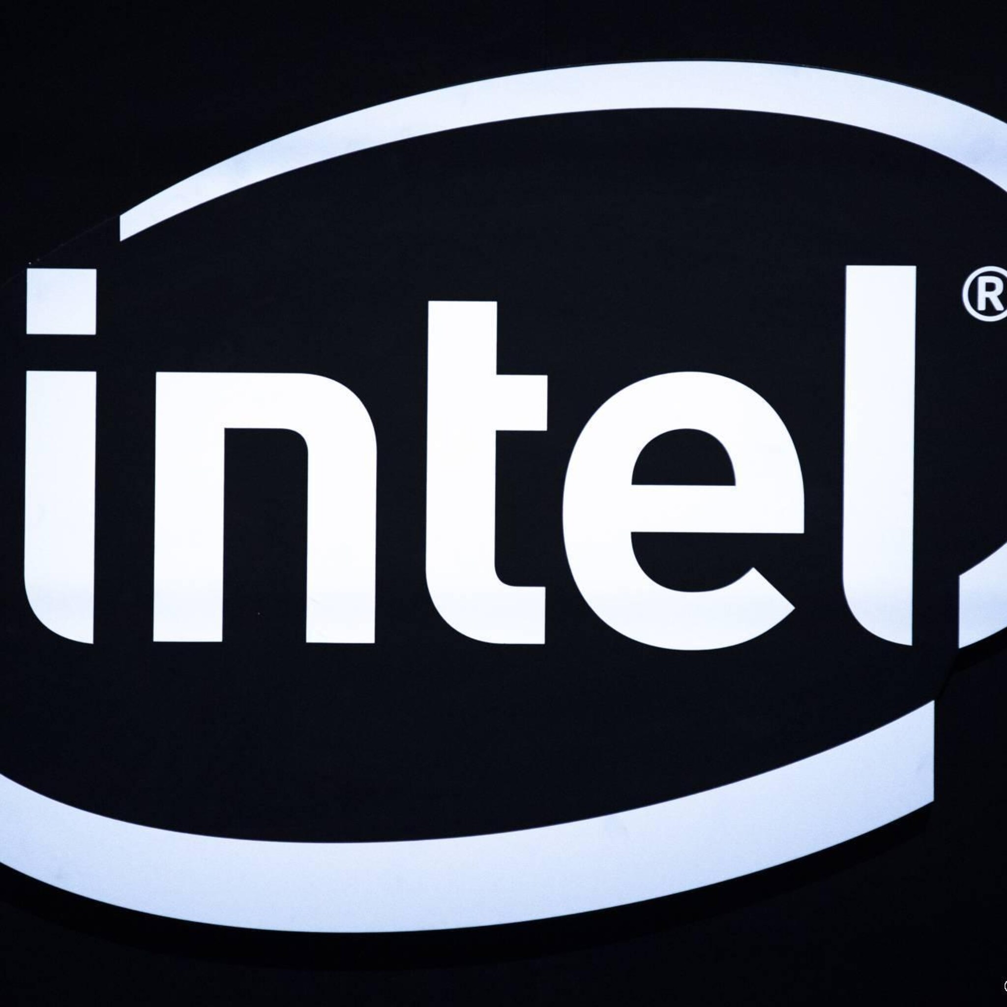 bloomberg chipconcern intel gaat duizenden banen schrappen