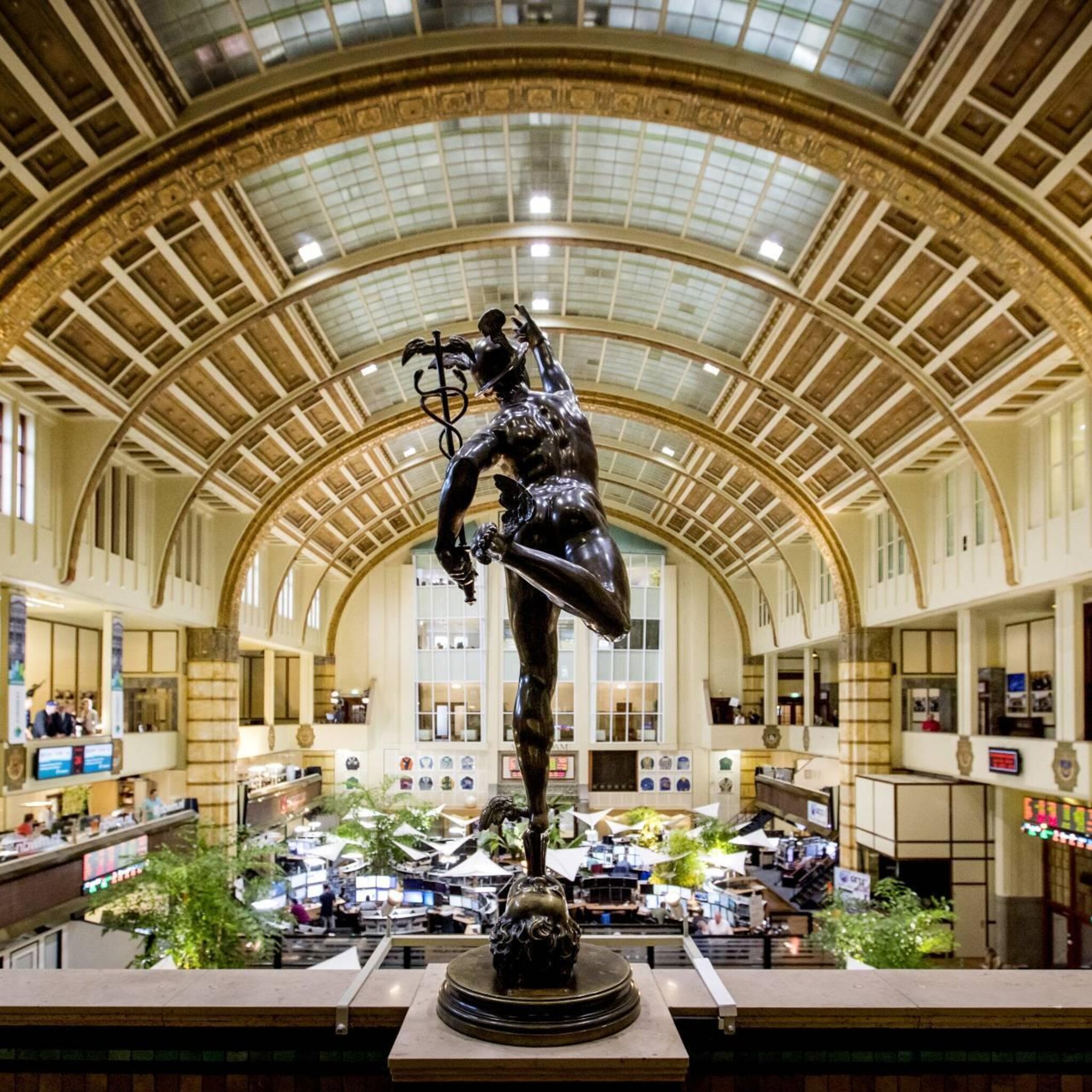 angst voor recessie houdt beurzen in greep aex zakt verder weg