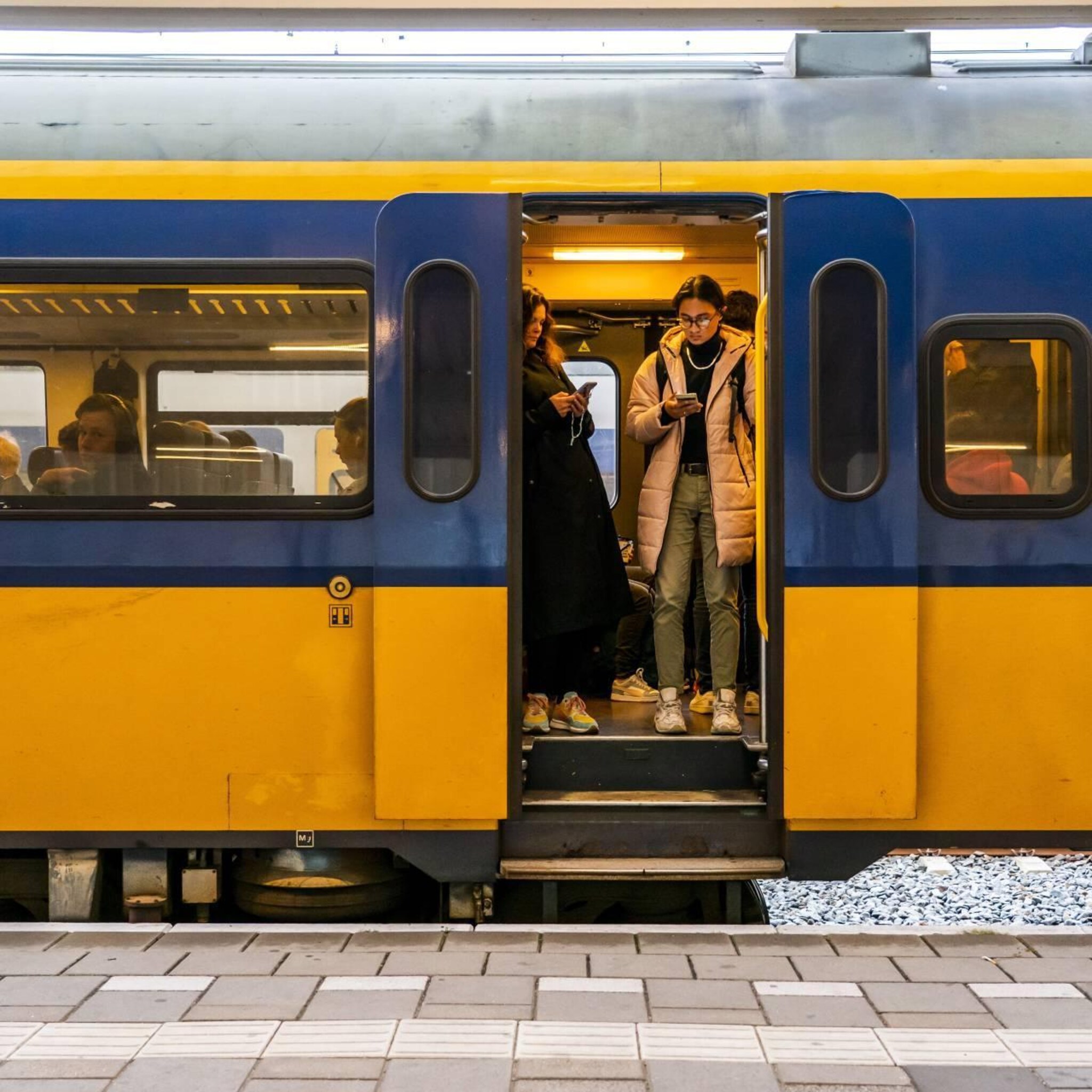 vakbonden maken bekend of cao akkoord met ns definitief is