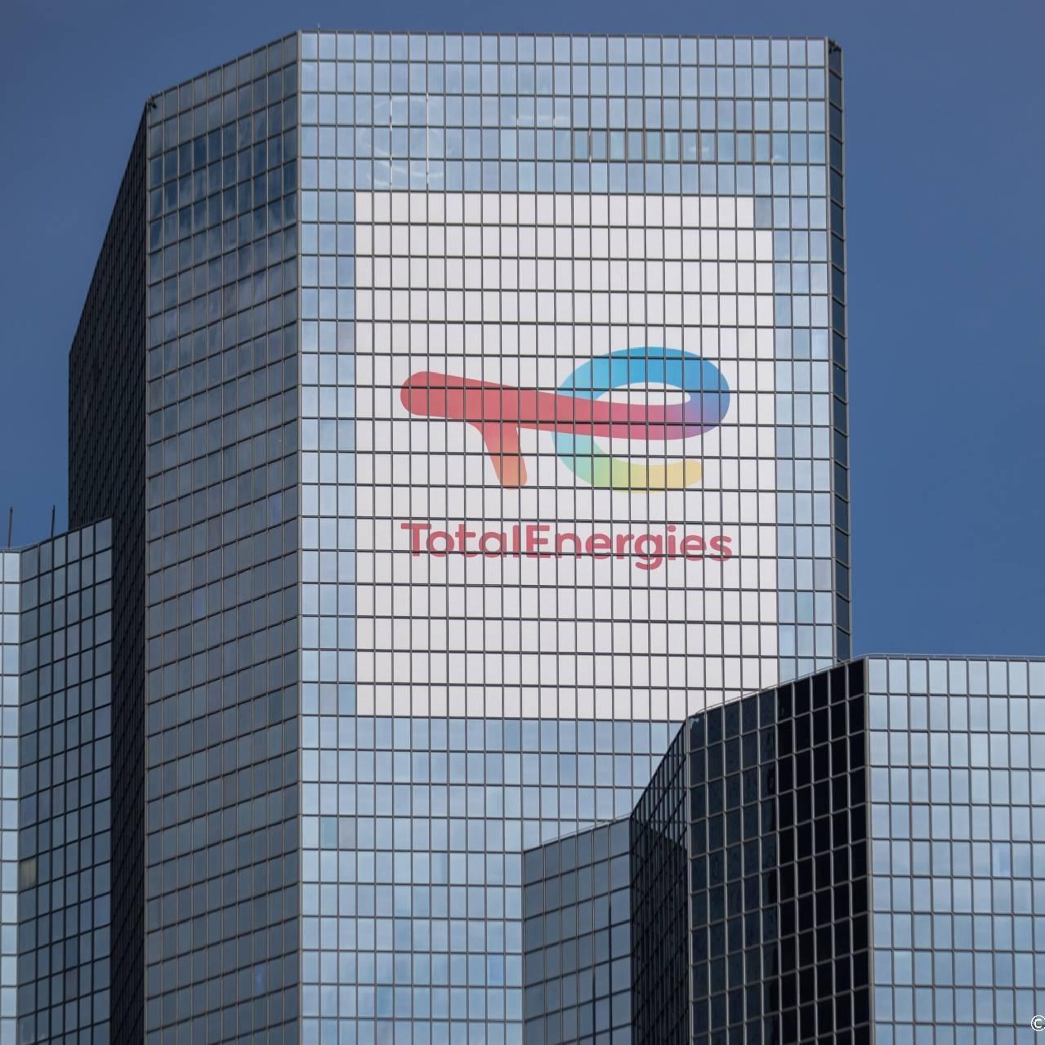 totalenergies bij verliezers op beurs parijs na stakingsrompslomp