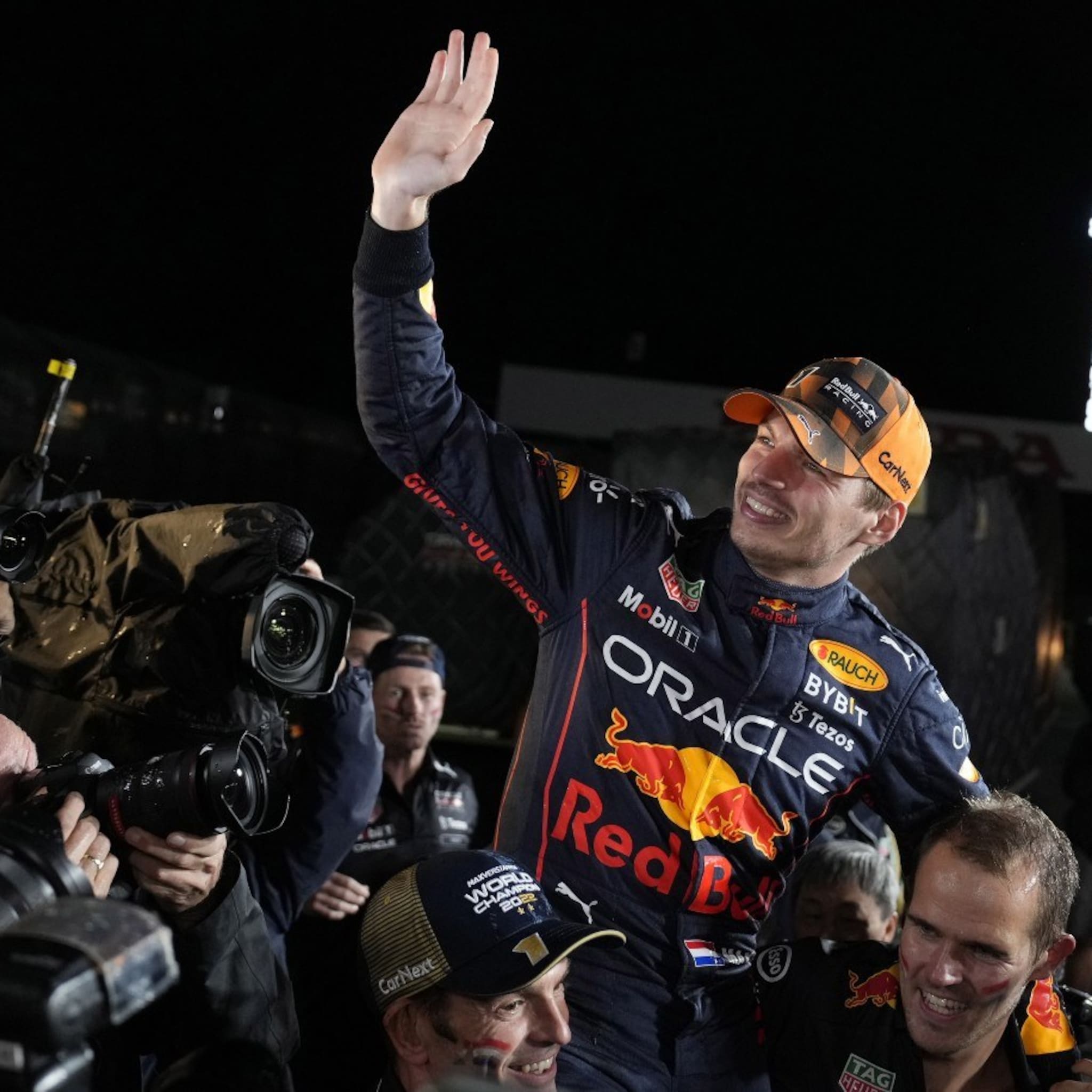 salarissen f1 coureurs dit verdienen wereldkampioenen als verstappen en hamilton
