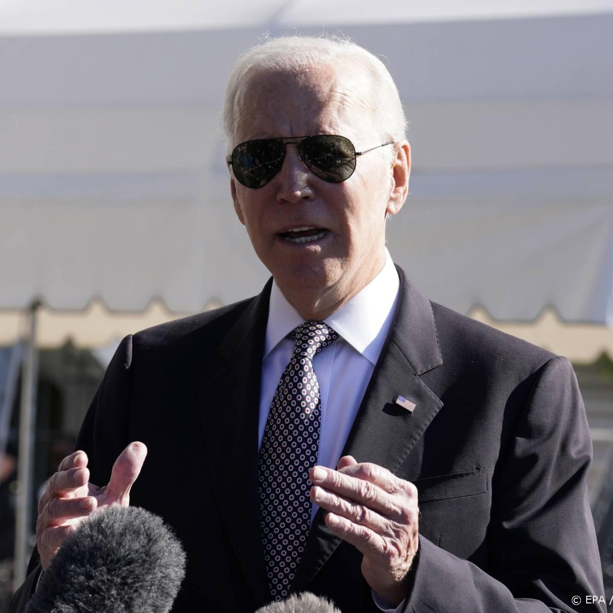 biden onderzoekt alle opties na forse productieverlaging opec