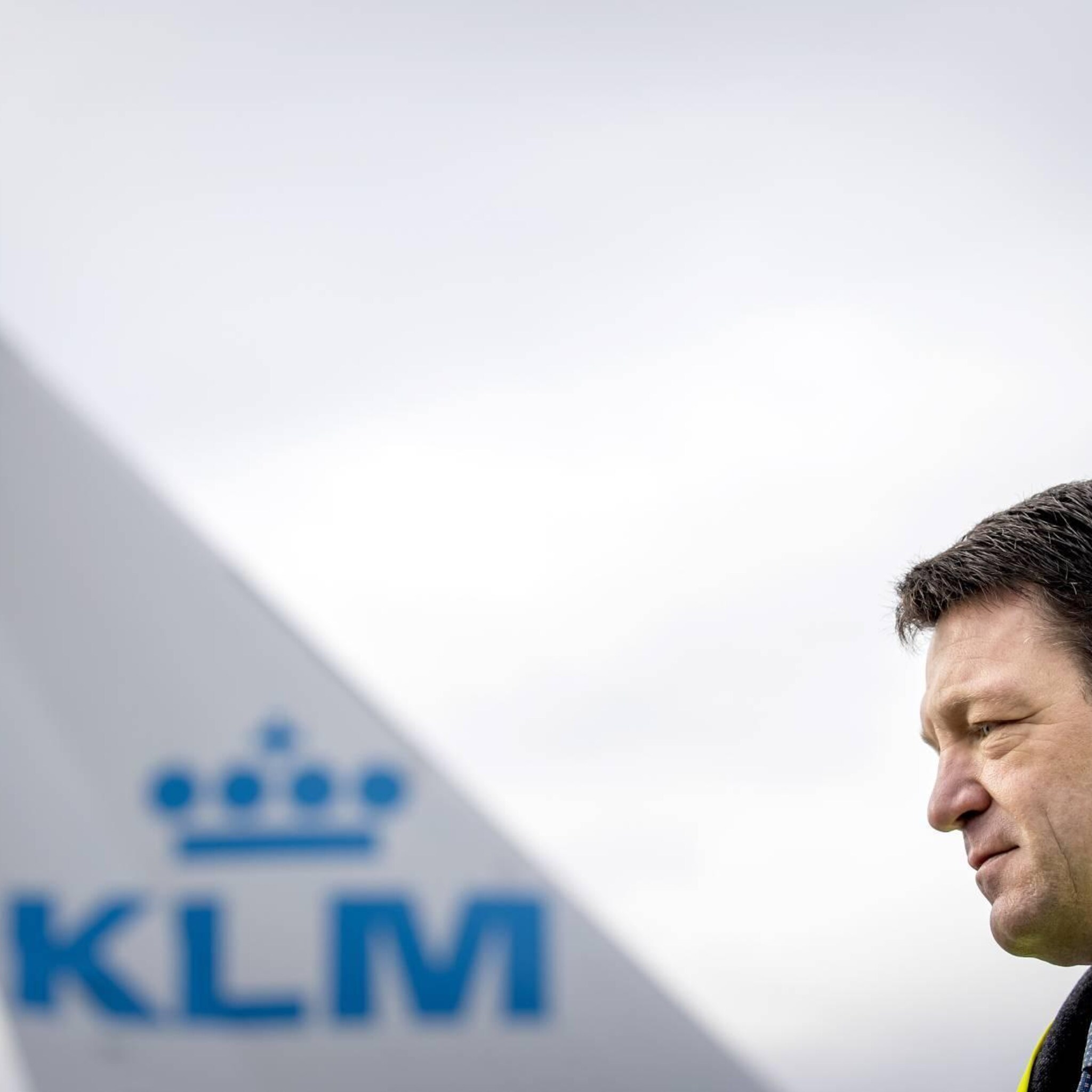 klm mag oud topman ontslagvergoeding meegeven