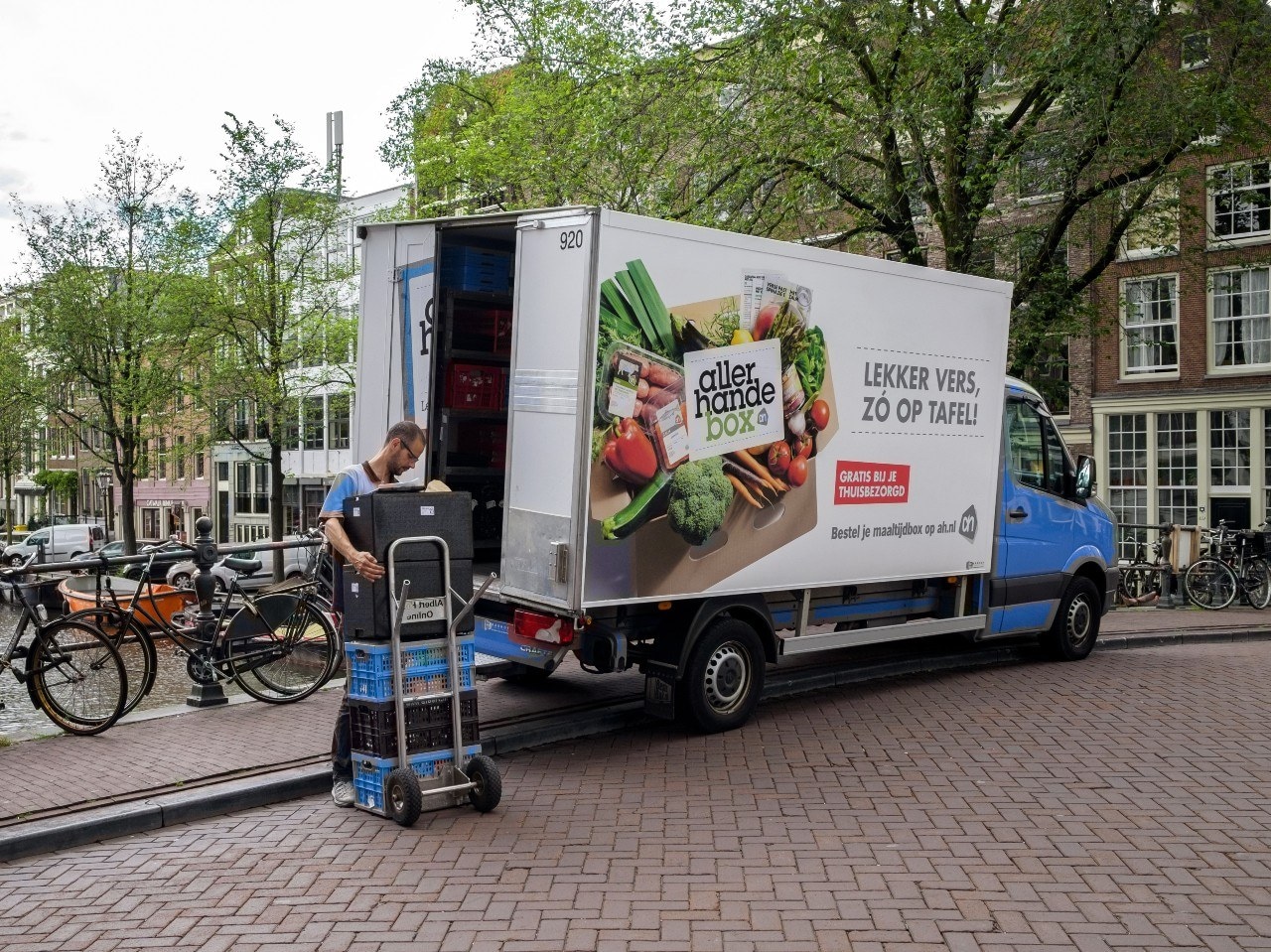 Volgens Paul Moers is Albert Heijn het best in staat om online bezorgen rendabel te maken. Foto: Shutterstock
