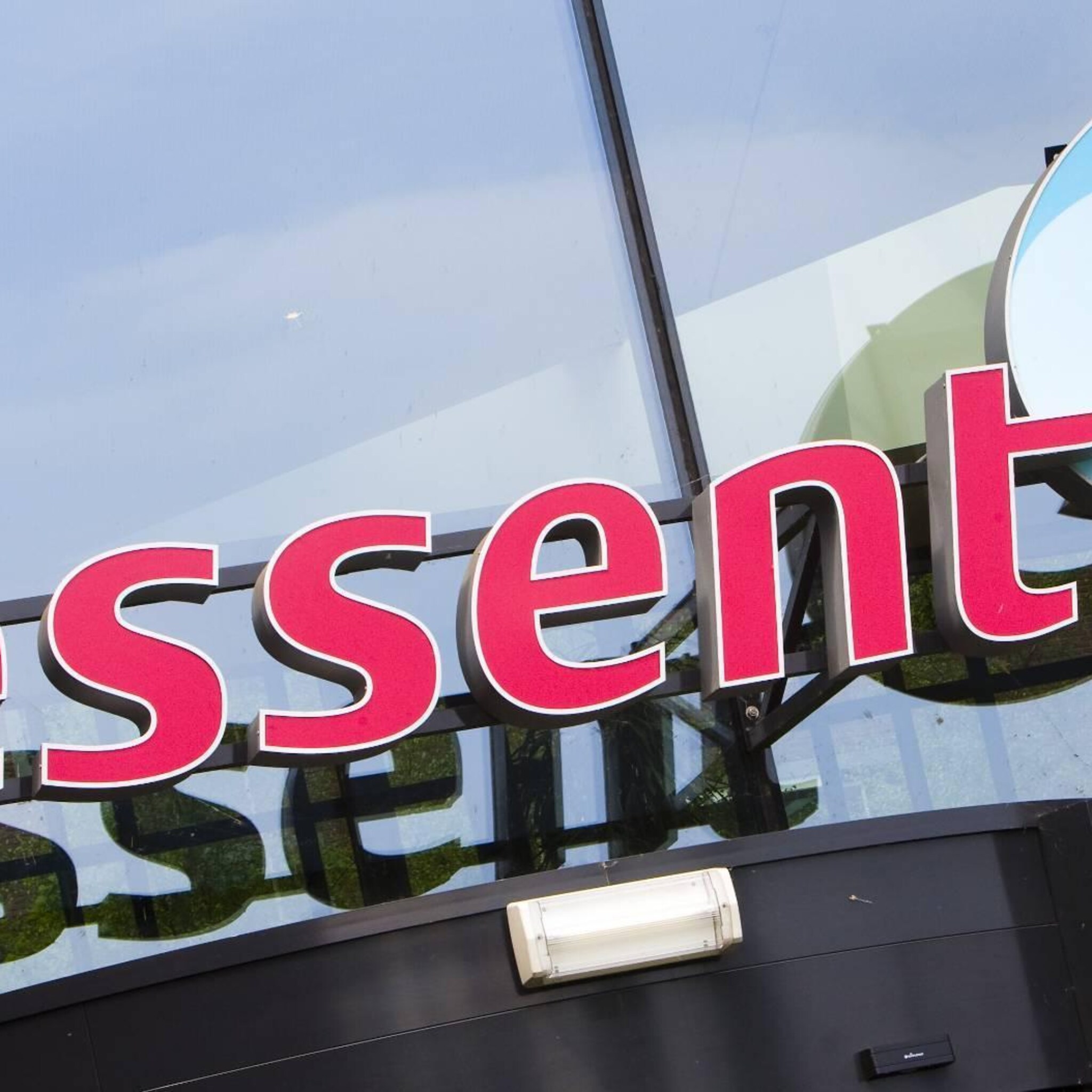 essent stelt tariefverhoging uit tot 7 november na kritiek acm ook vattenfall zwicht