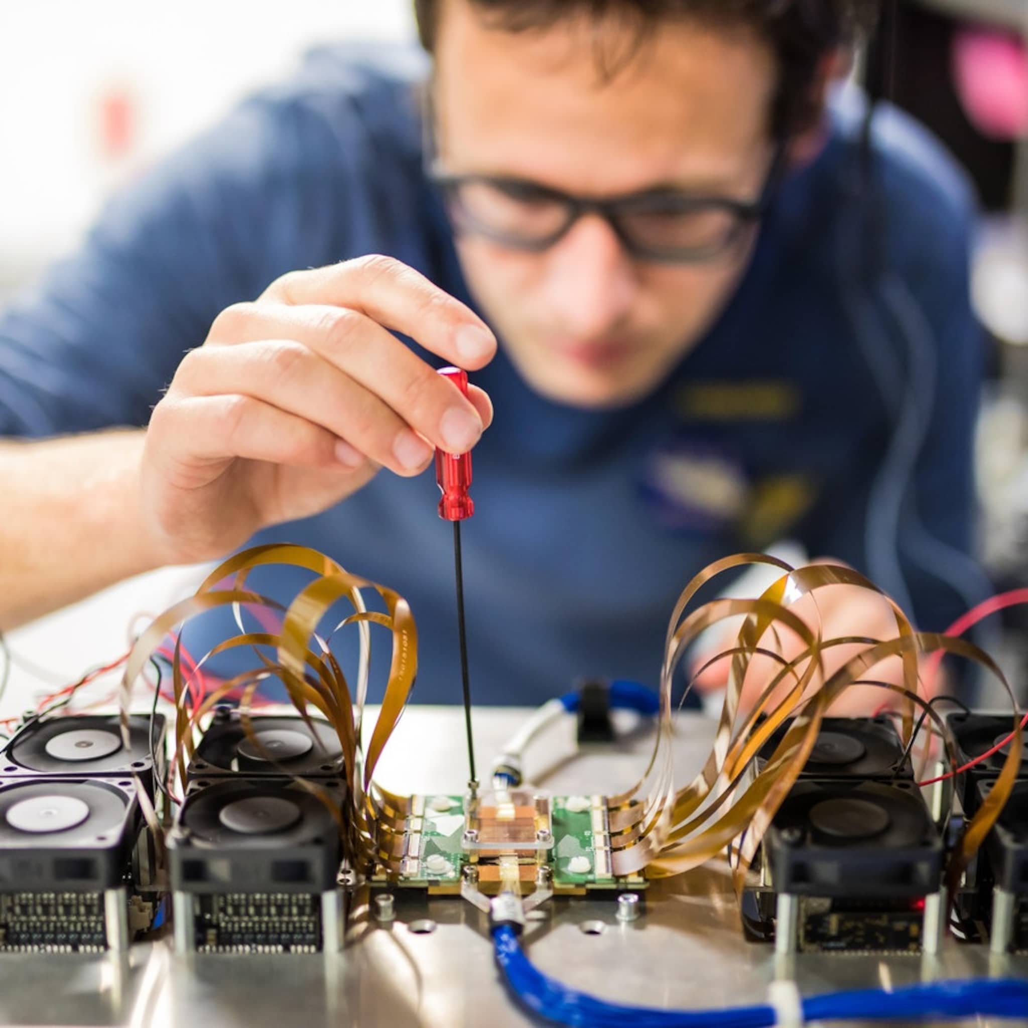 nederlands bedrijf verkoopt heilige graal informatietechnologie eerste quantumcomputer van europa