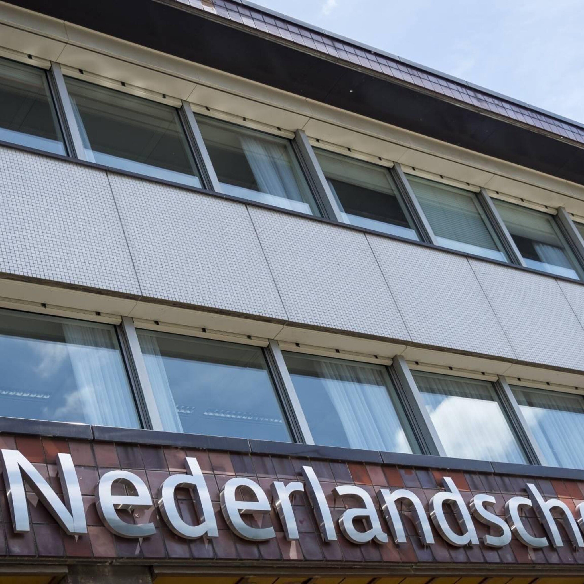 dnb weer forse verliezen huishoudens op aandelenbeleggingen