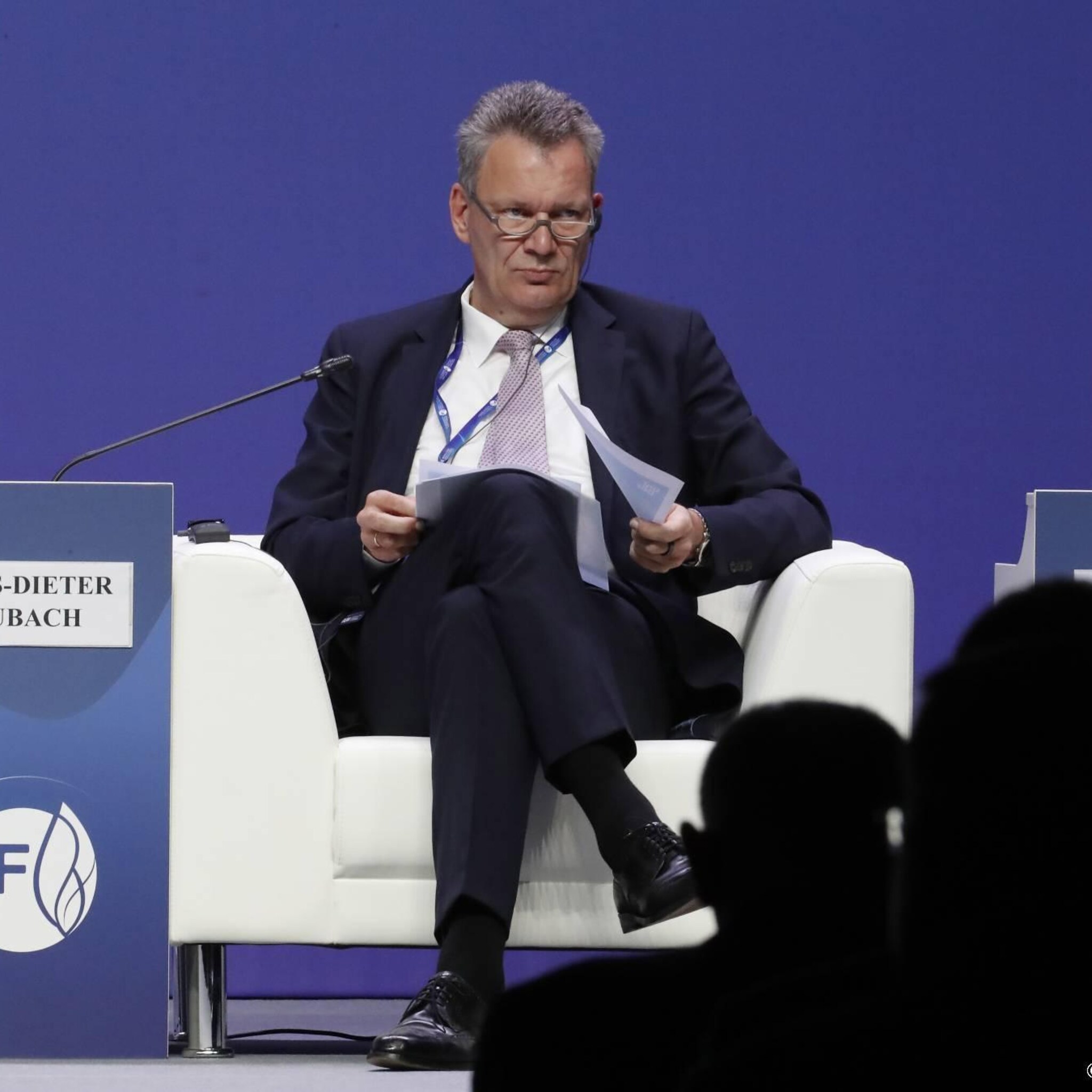 duitsland koopt bijna 99 procent van wankel energieconcern uniper