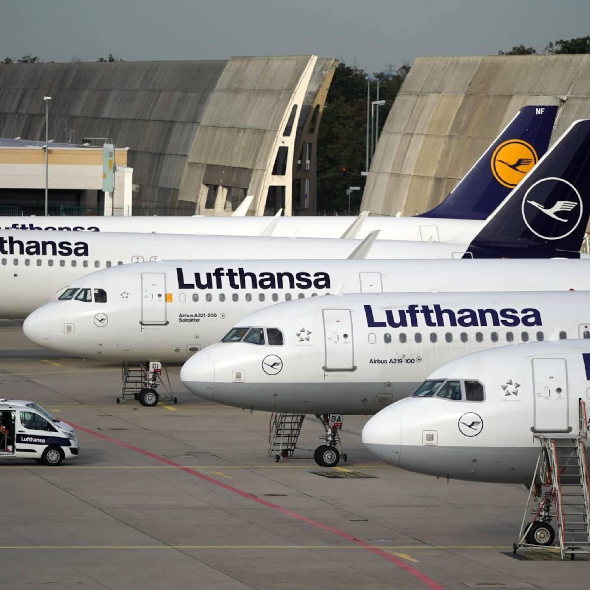 duitsland boekt 760 miljoen winst op verkoop belang in lufthansa