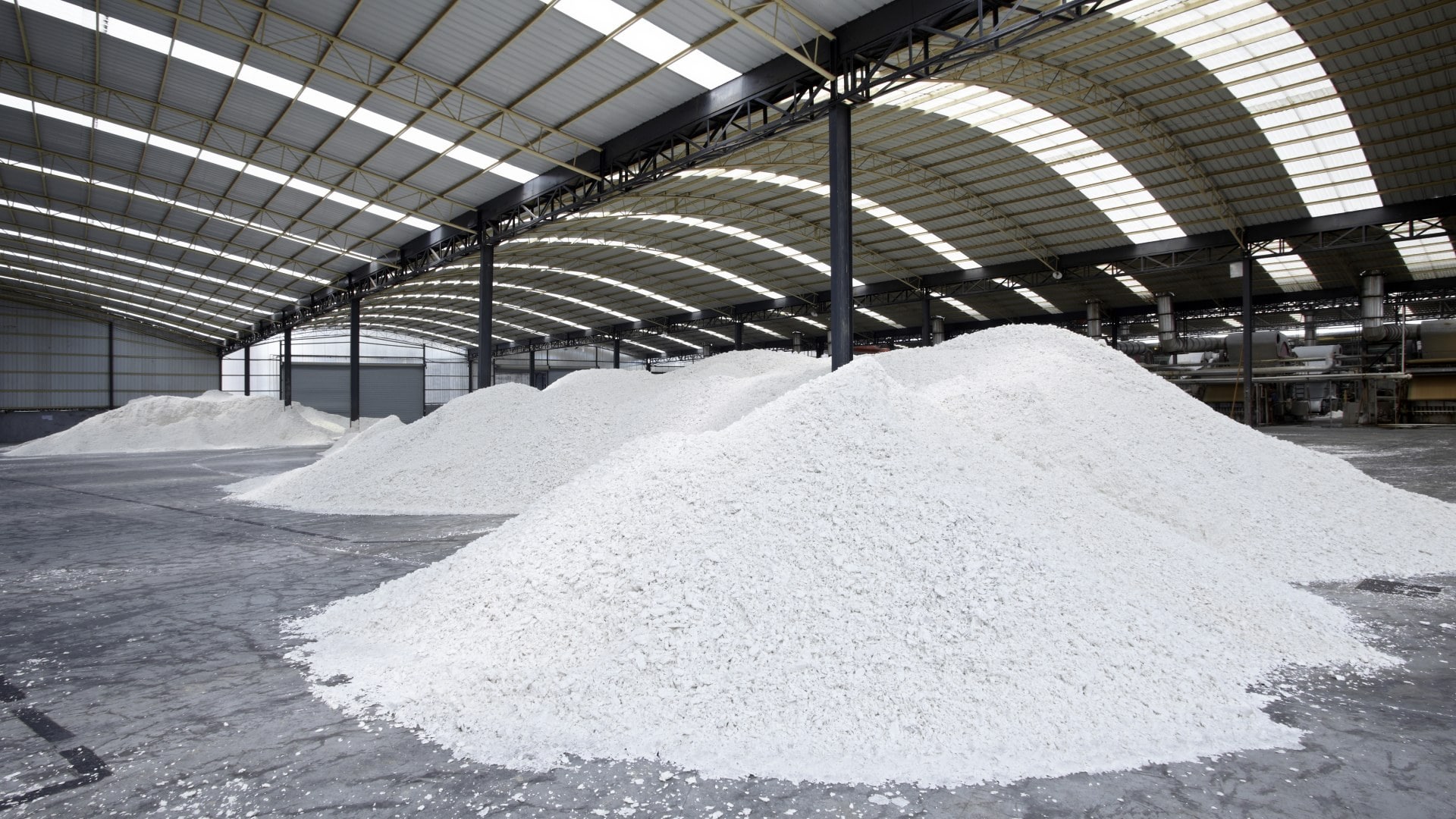 De invoer van papierpulp uit China is stil komen te liggen wat de prijs ervan alleen maar opdrijft. Foto: Shutterstock.