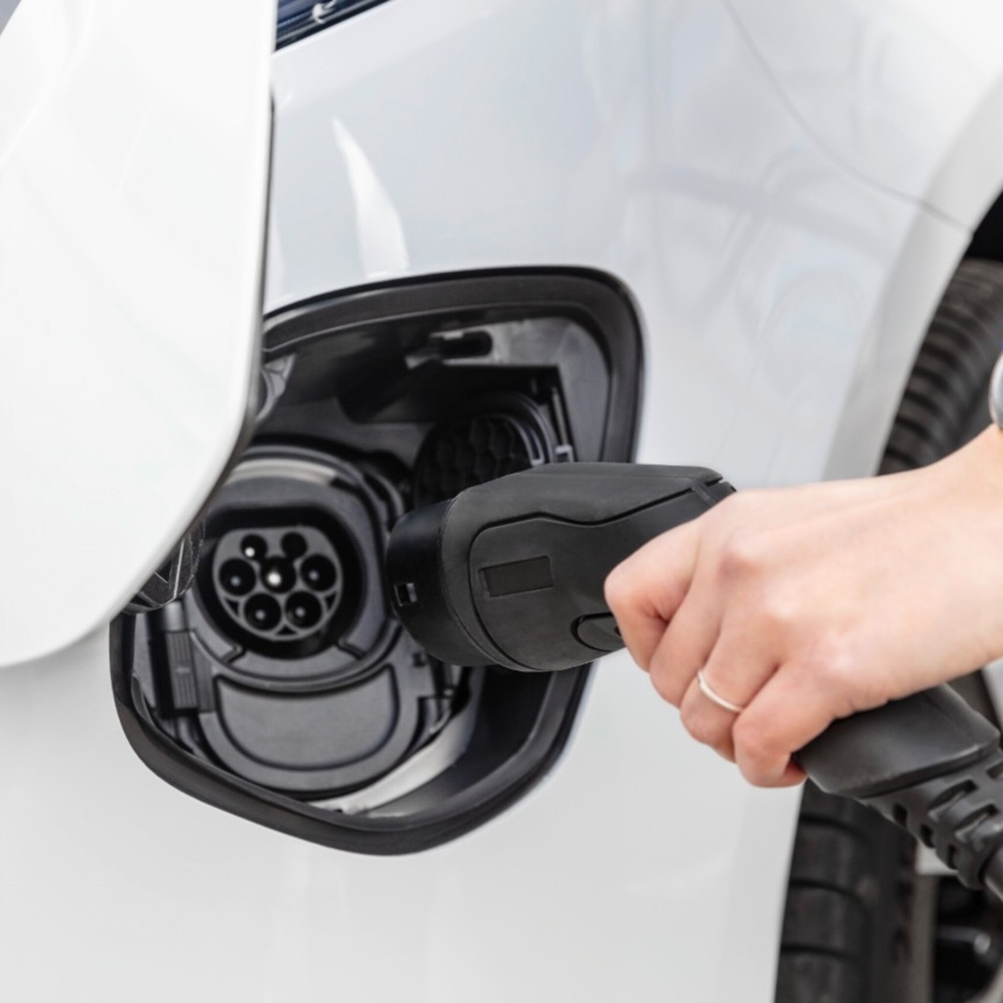 elektrisch rijden voor ondernemers toegankelijker dankzij nieuwe laadpaal