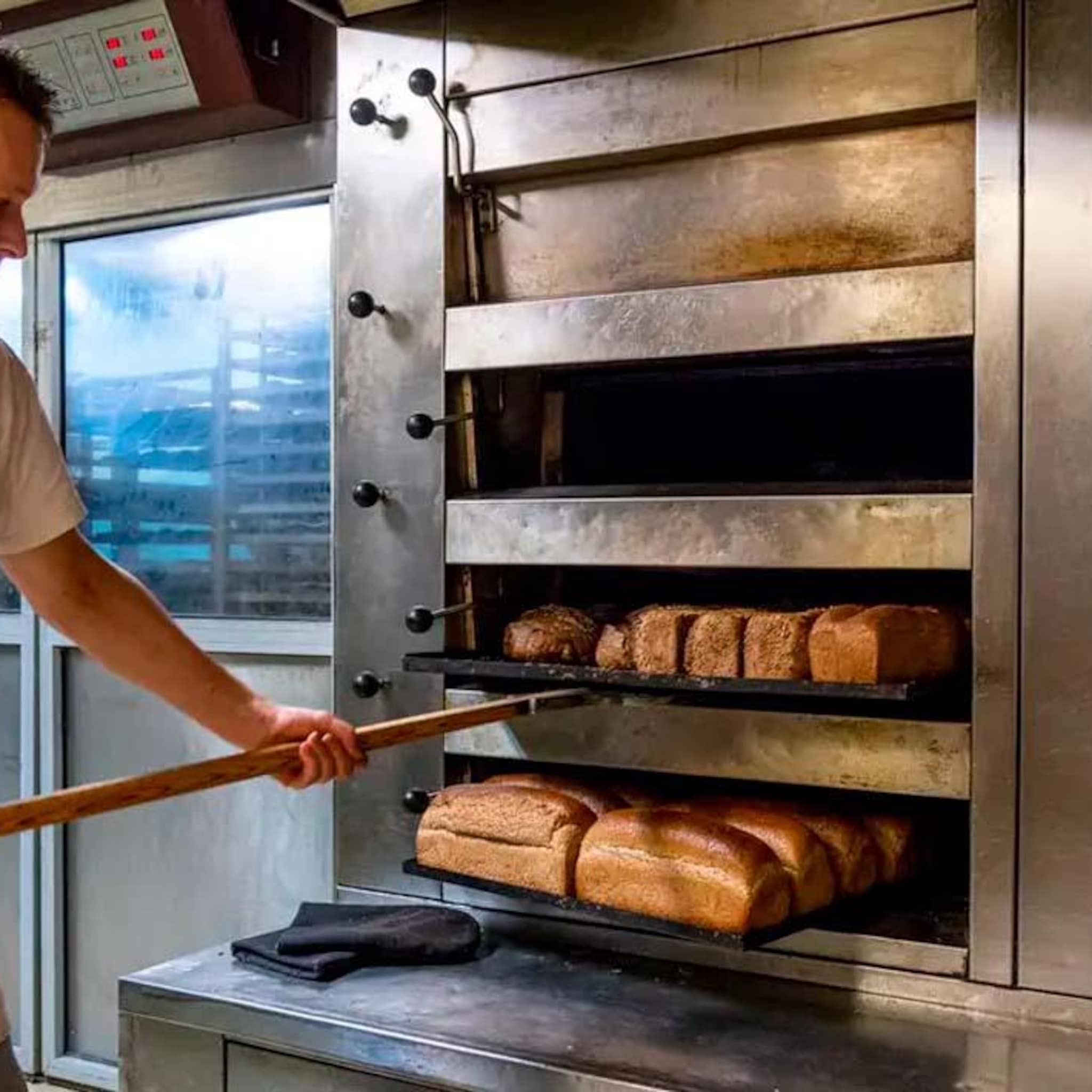 bakkerijen steeds vaker dicht omdat een brood bakken te duur wordt