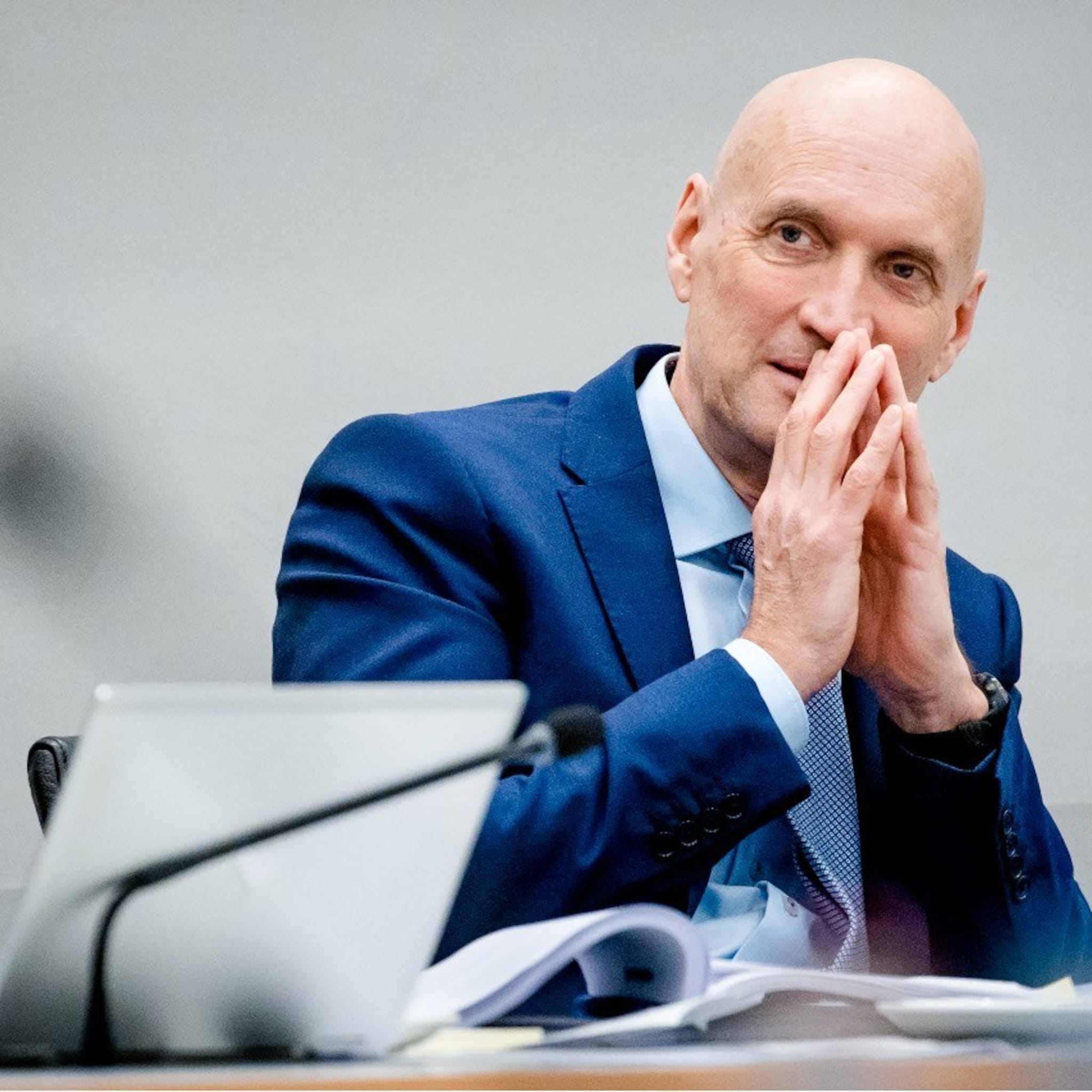 coronacrisis 2 0 politiek moet vaart maken bespreek nu dilemma s rondom coronapas