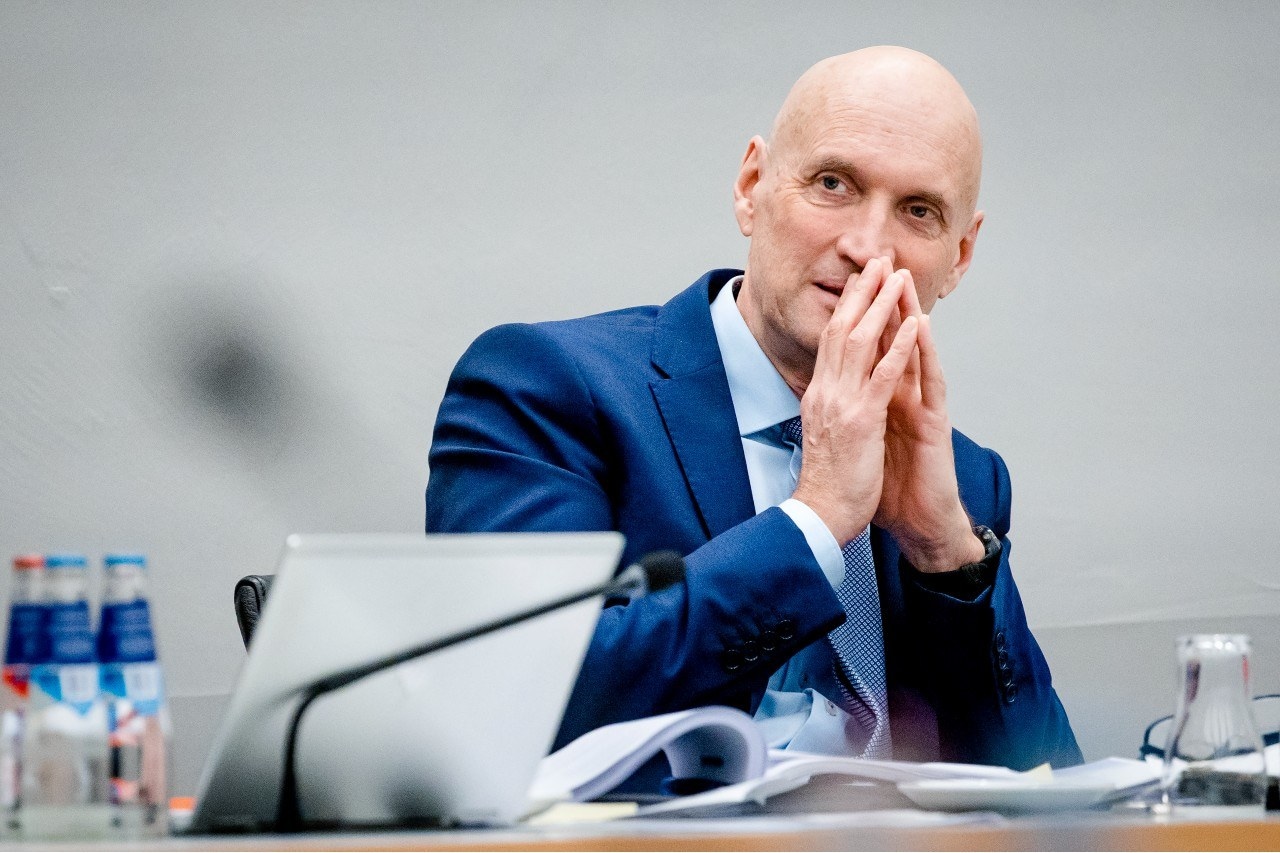 coronacrisis 2 0 politiek moet vaart maken bespreek nu dilemma s rondom coronapas